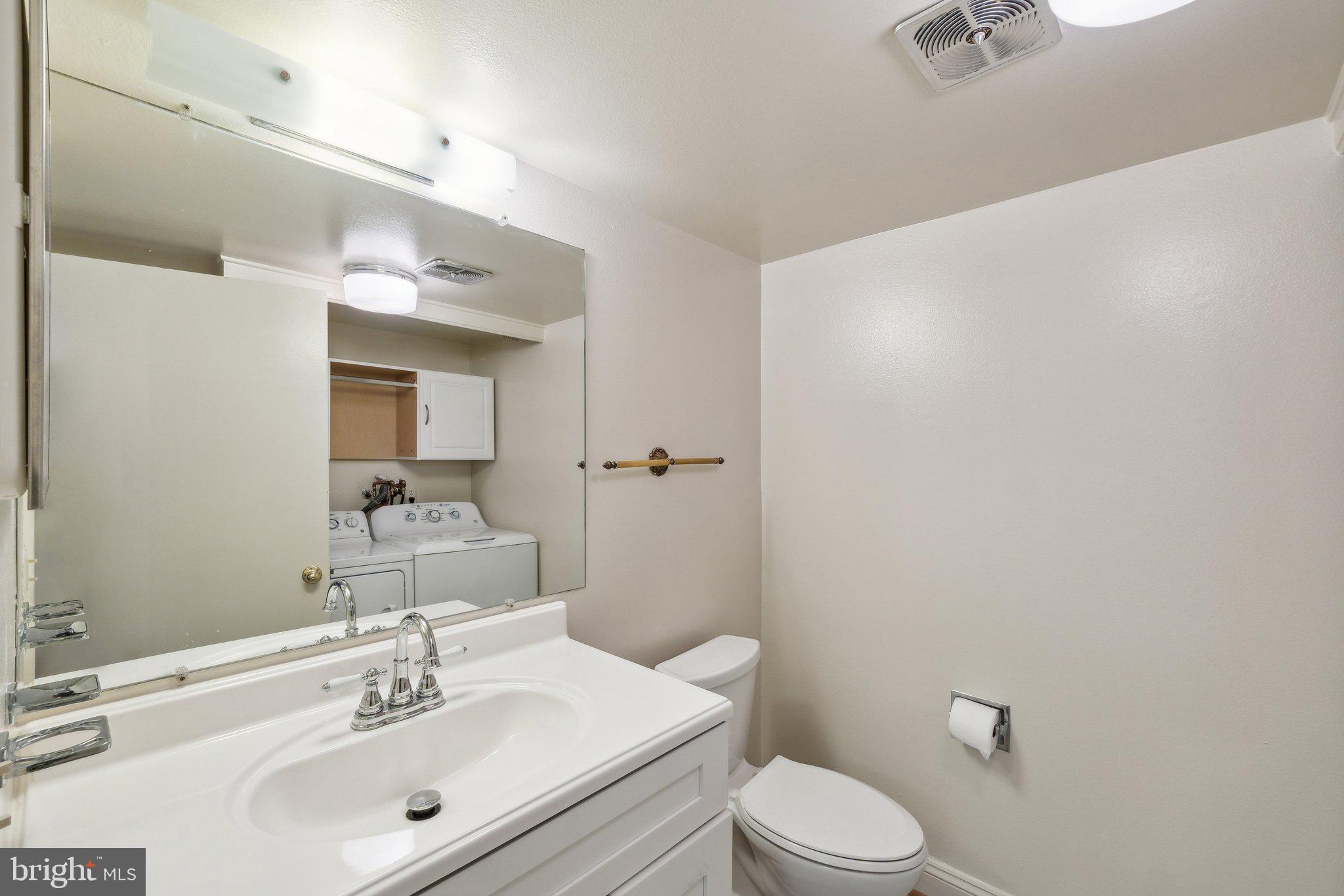 LEISURE WORLD - Residential