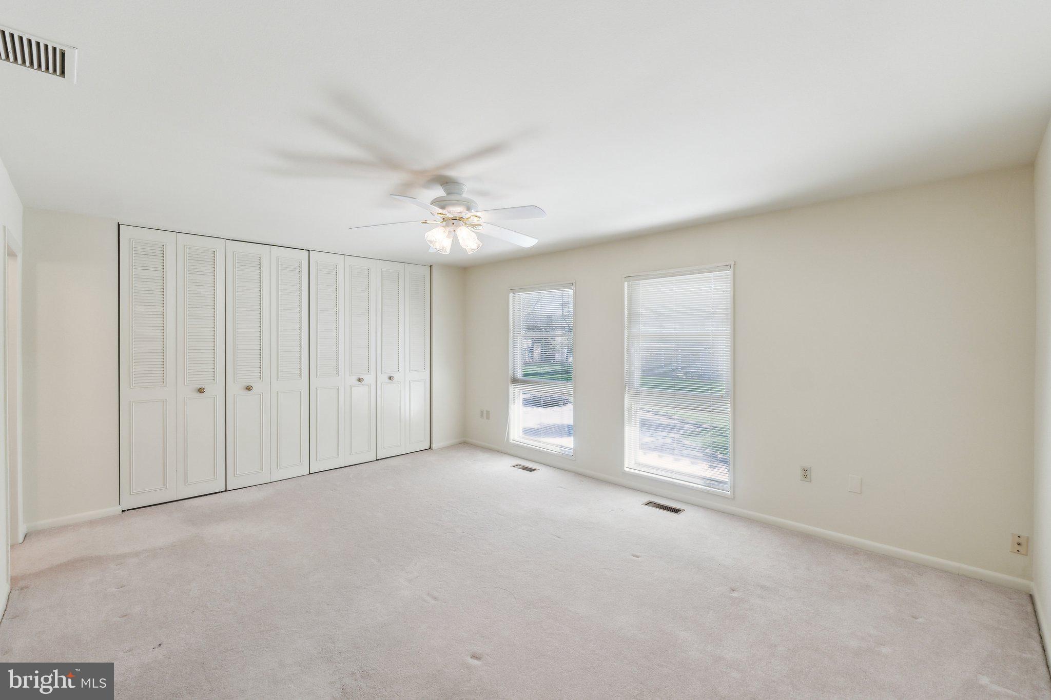 LEISURE WORLD - Residential