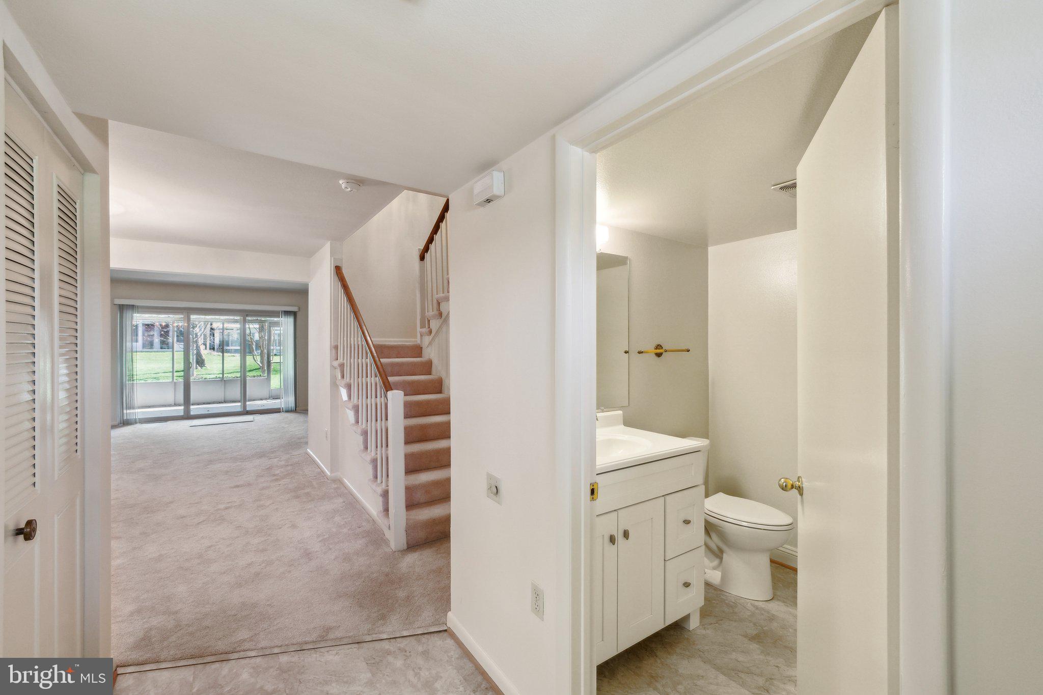 LEISURE WORLD - Residential