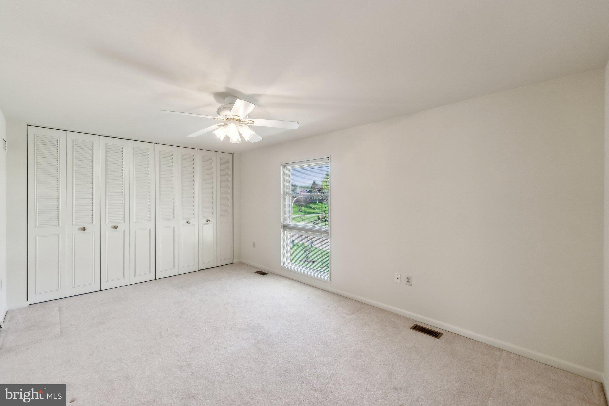 LEISURE WORLD - Residential