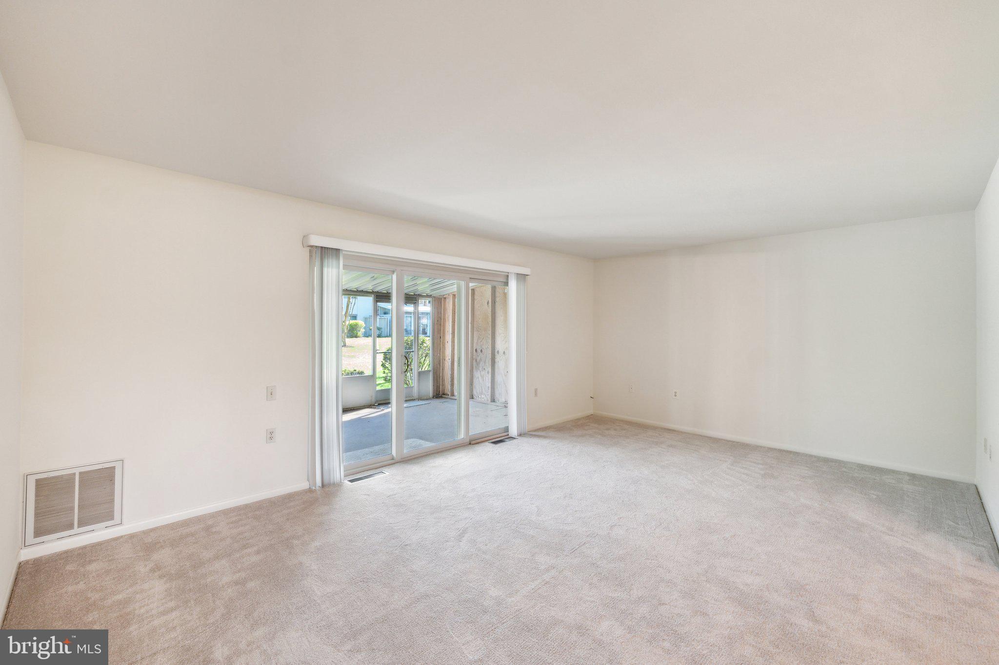 LEISURE WORLD - Residential