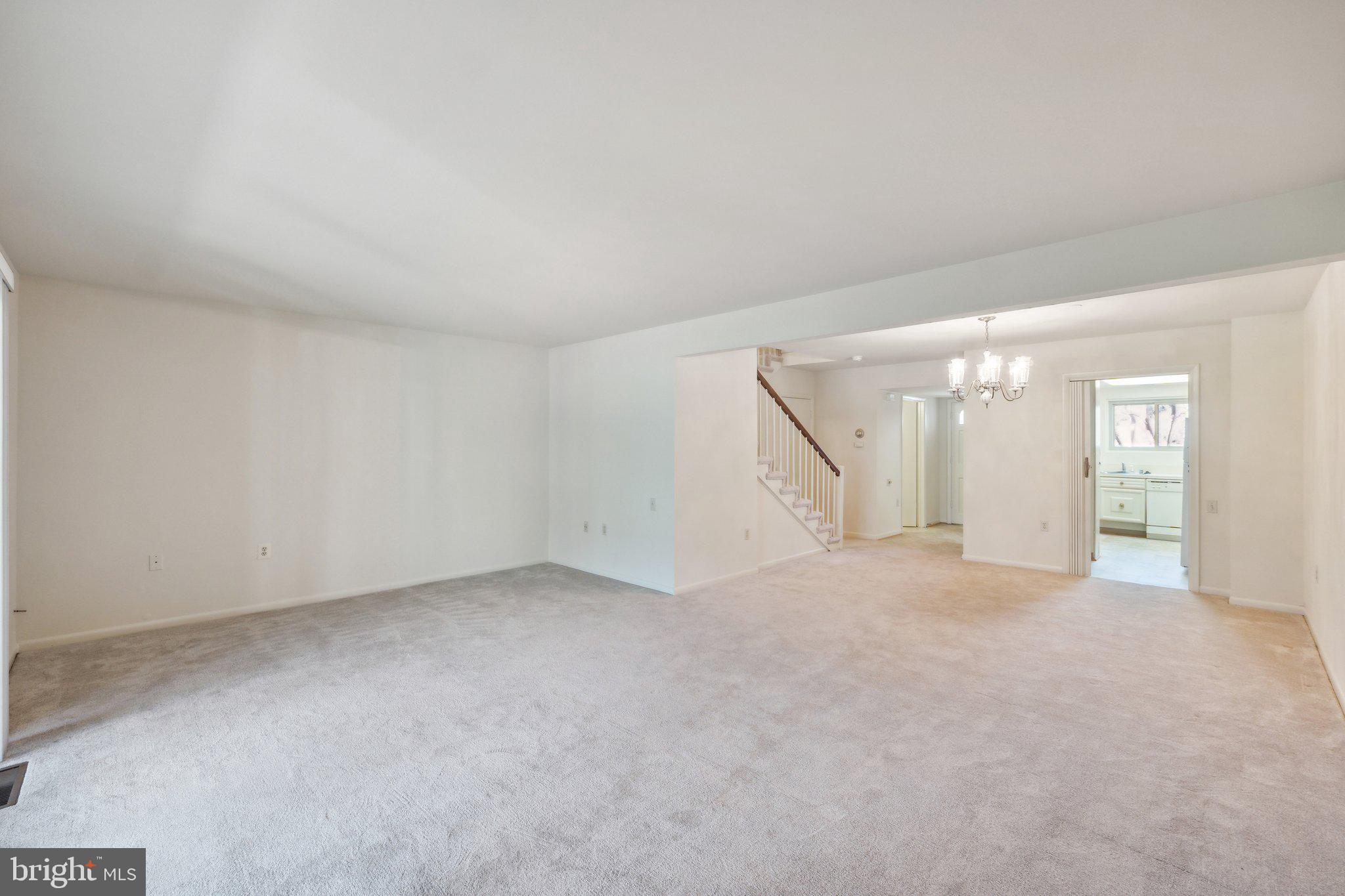 LEISURE WORLD - Residential