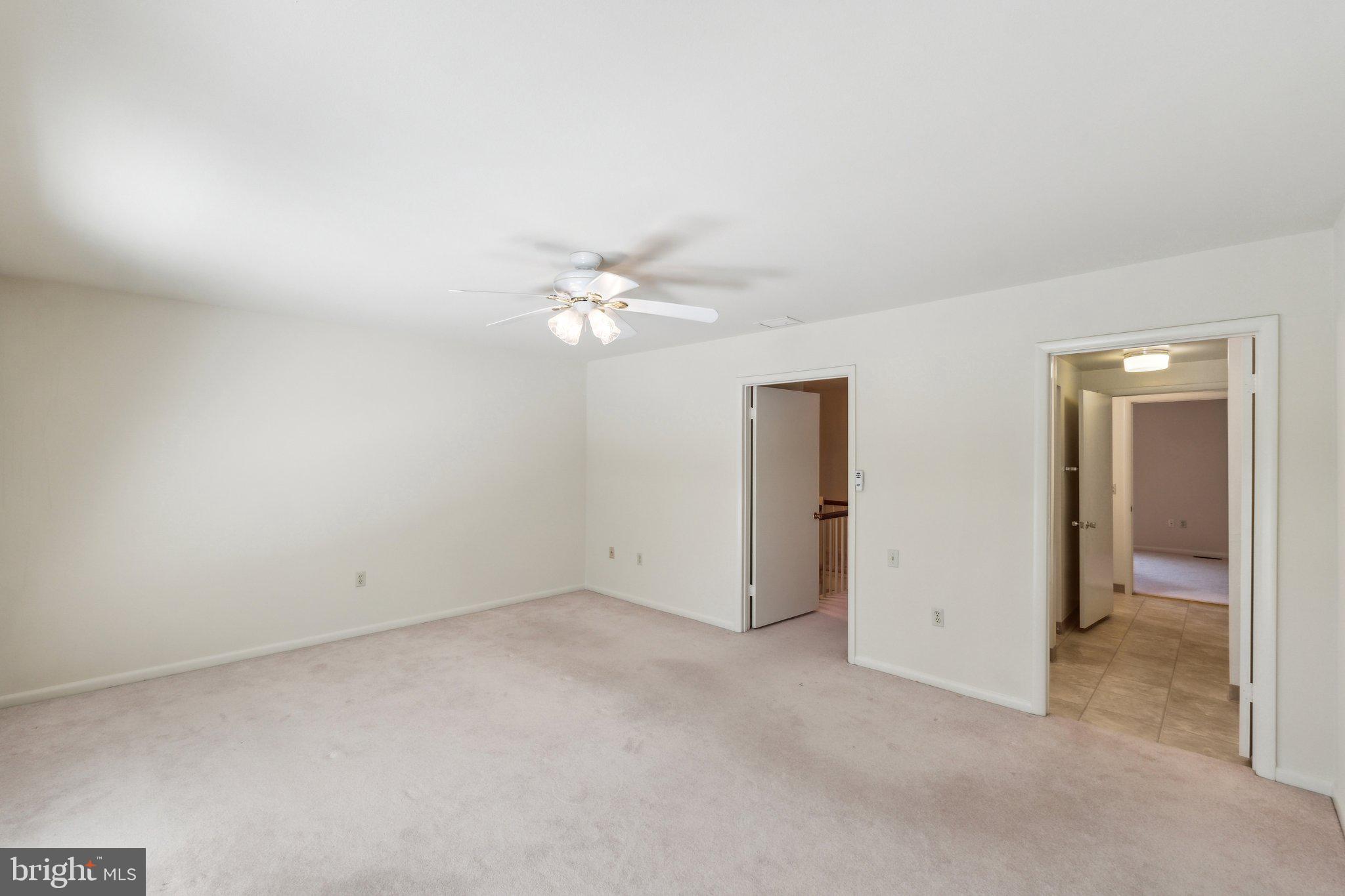 LEISURE WORLD - Residential