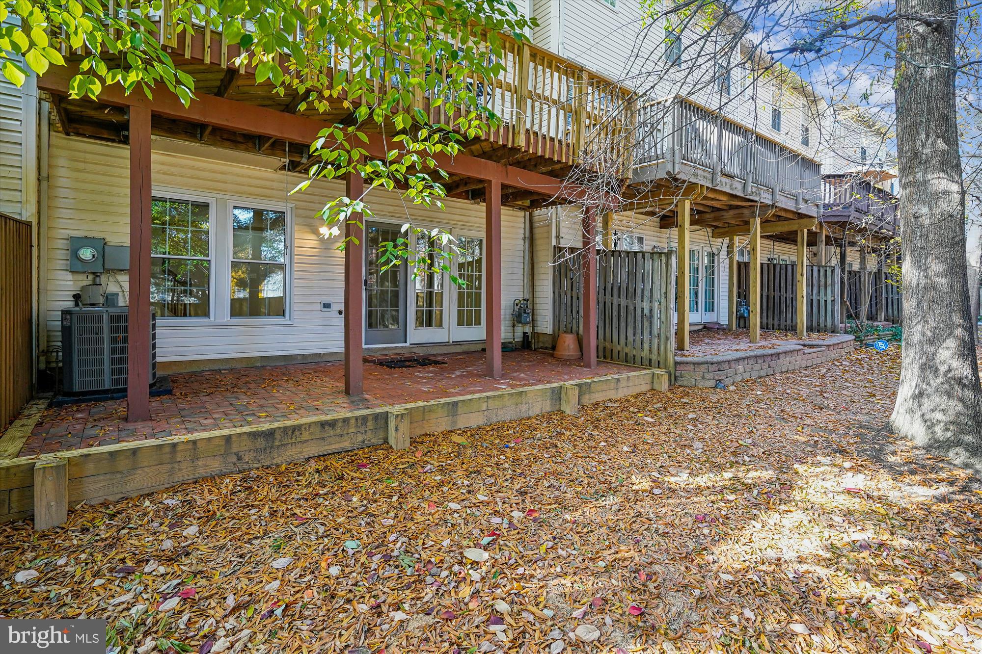 METRO PLACE AT DUNN LORING - Residential