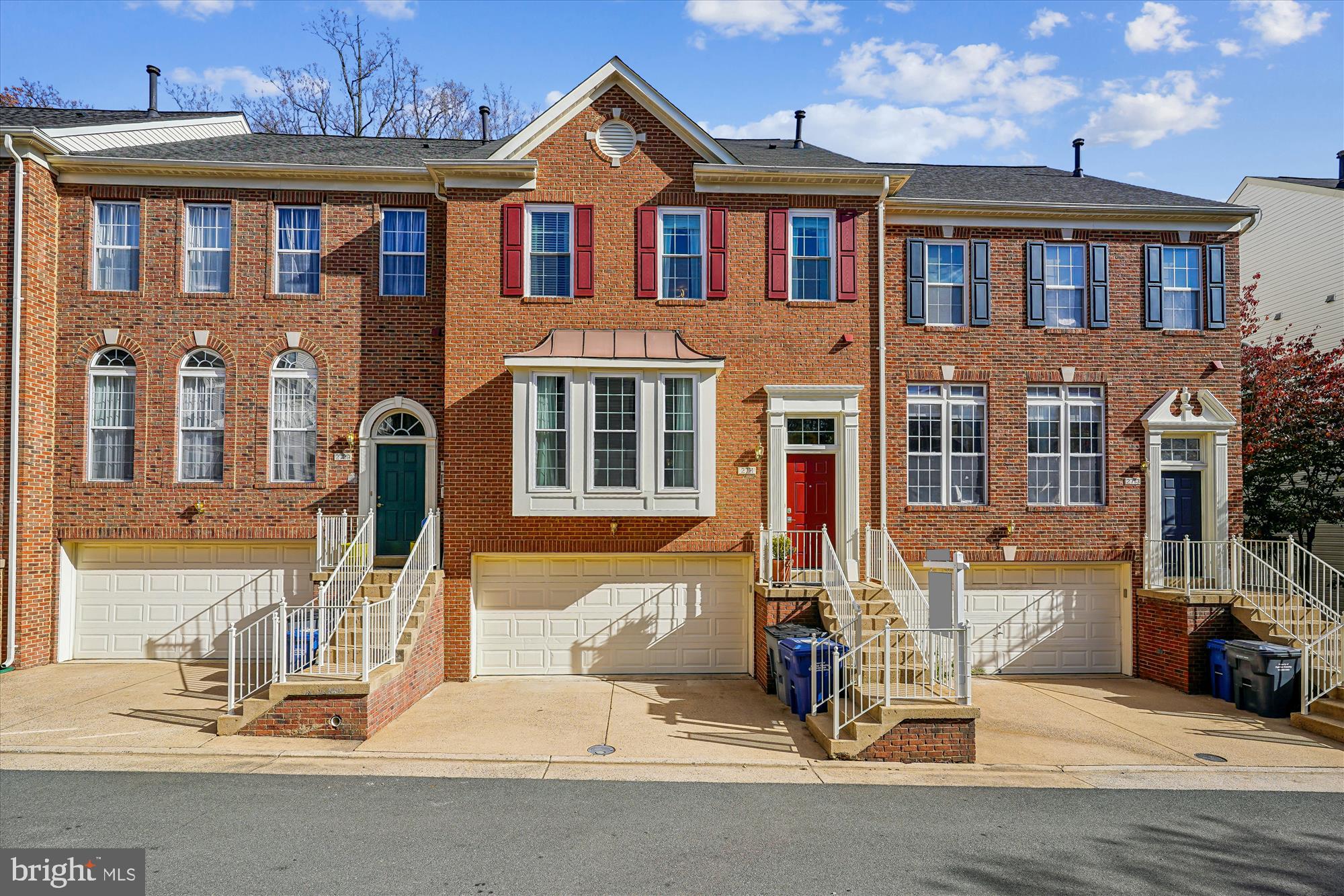 METRO PLACE AT DUNN LORING - Residential