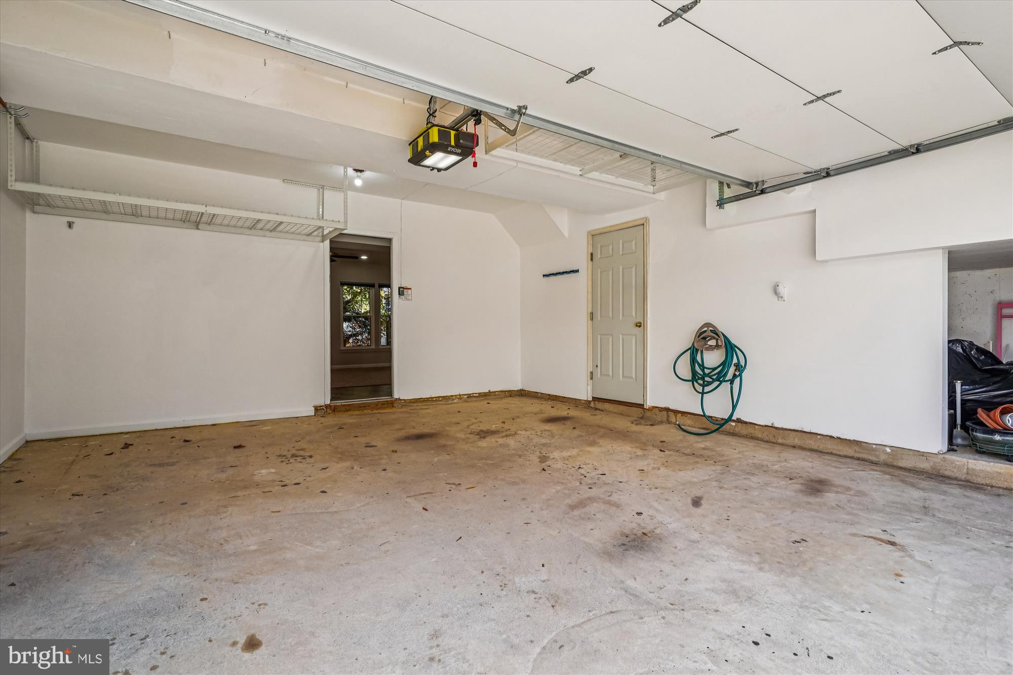 METRO PLACE AT DUNN LORING - Residential