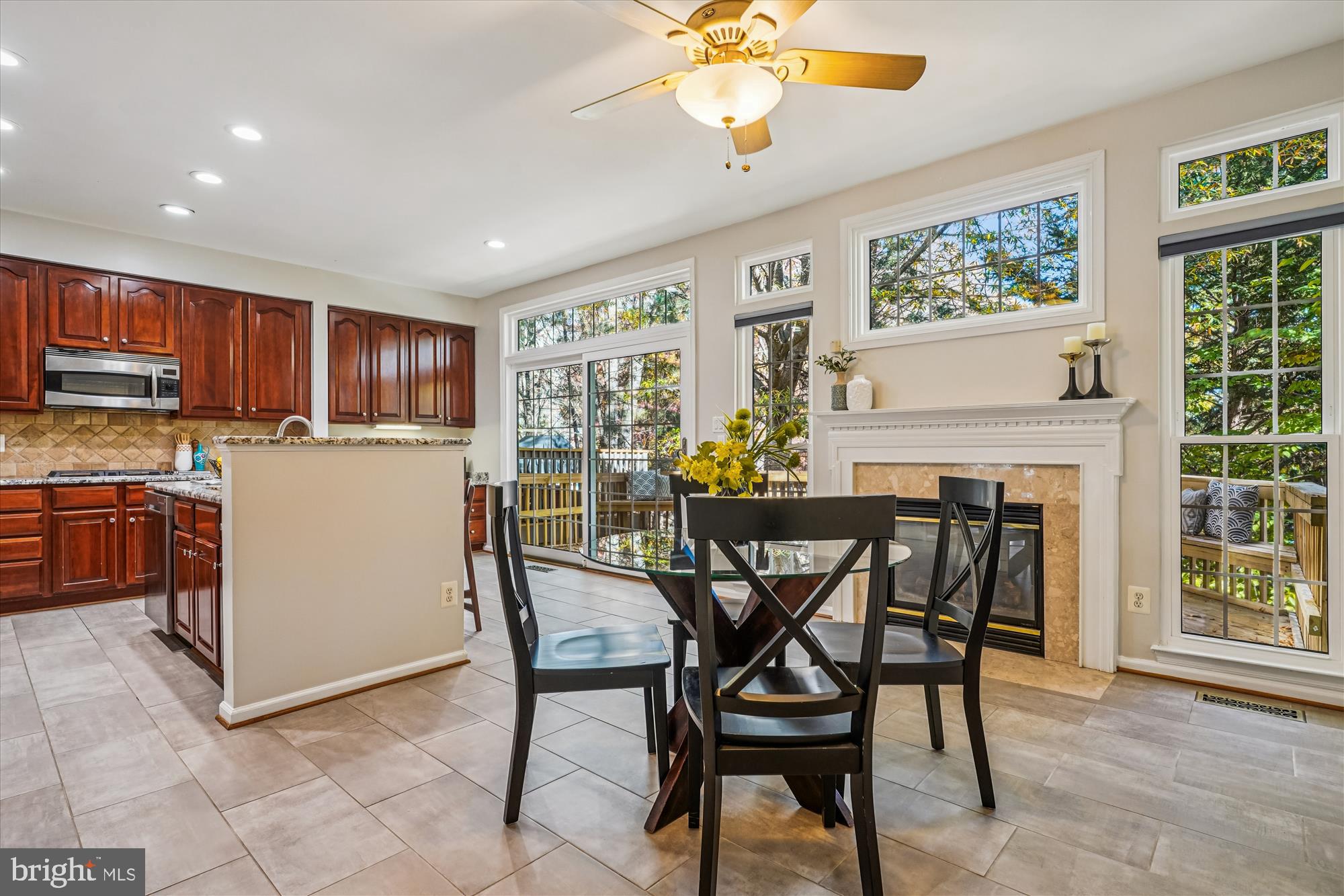 METRO PLACE AT DUNN LORING - Residential