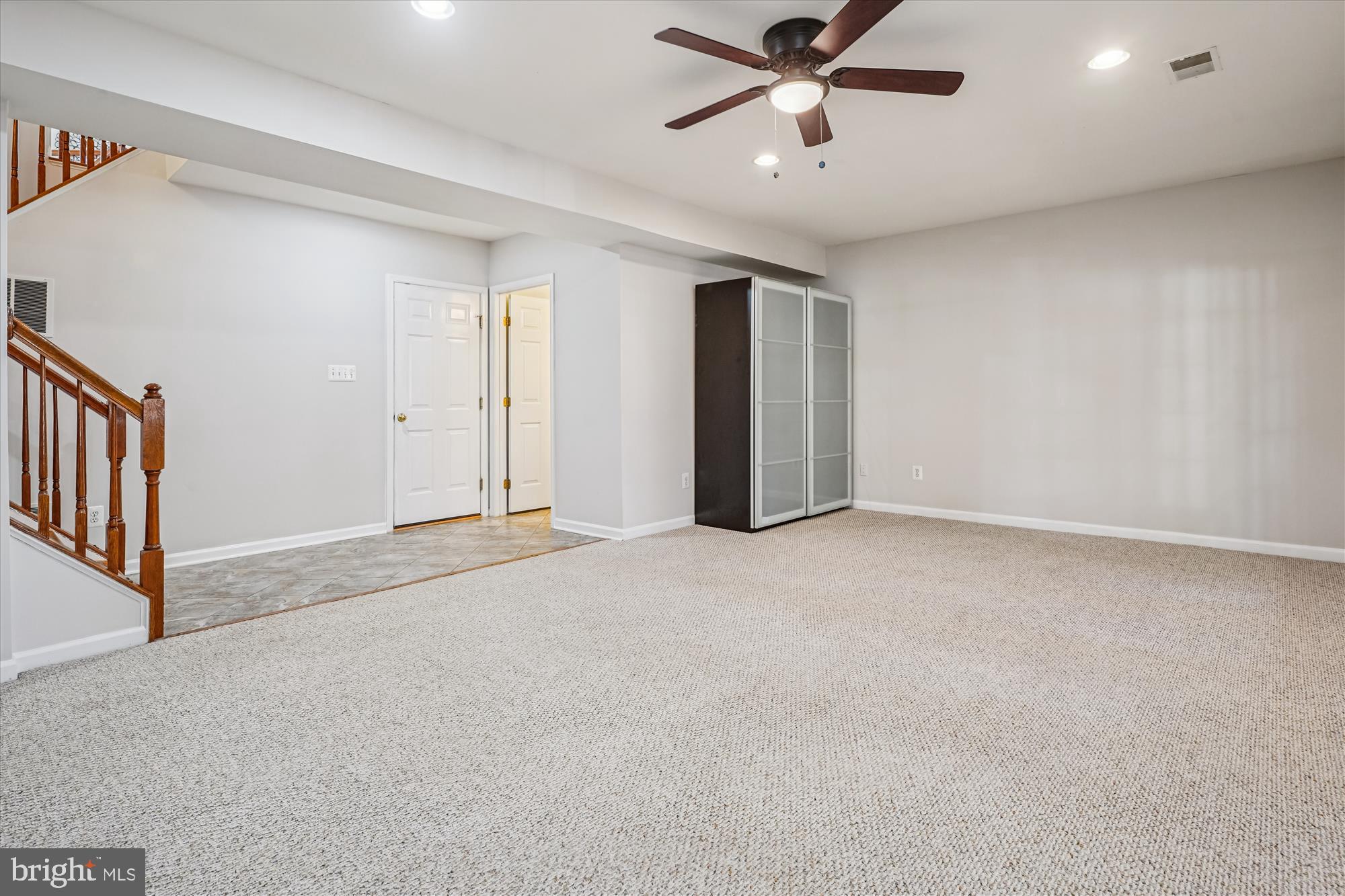 METRO PLACE AT DUNN LORING - Residential