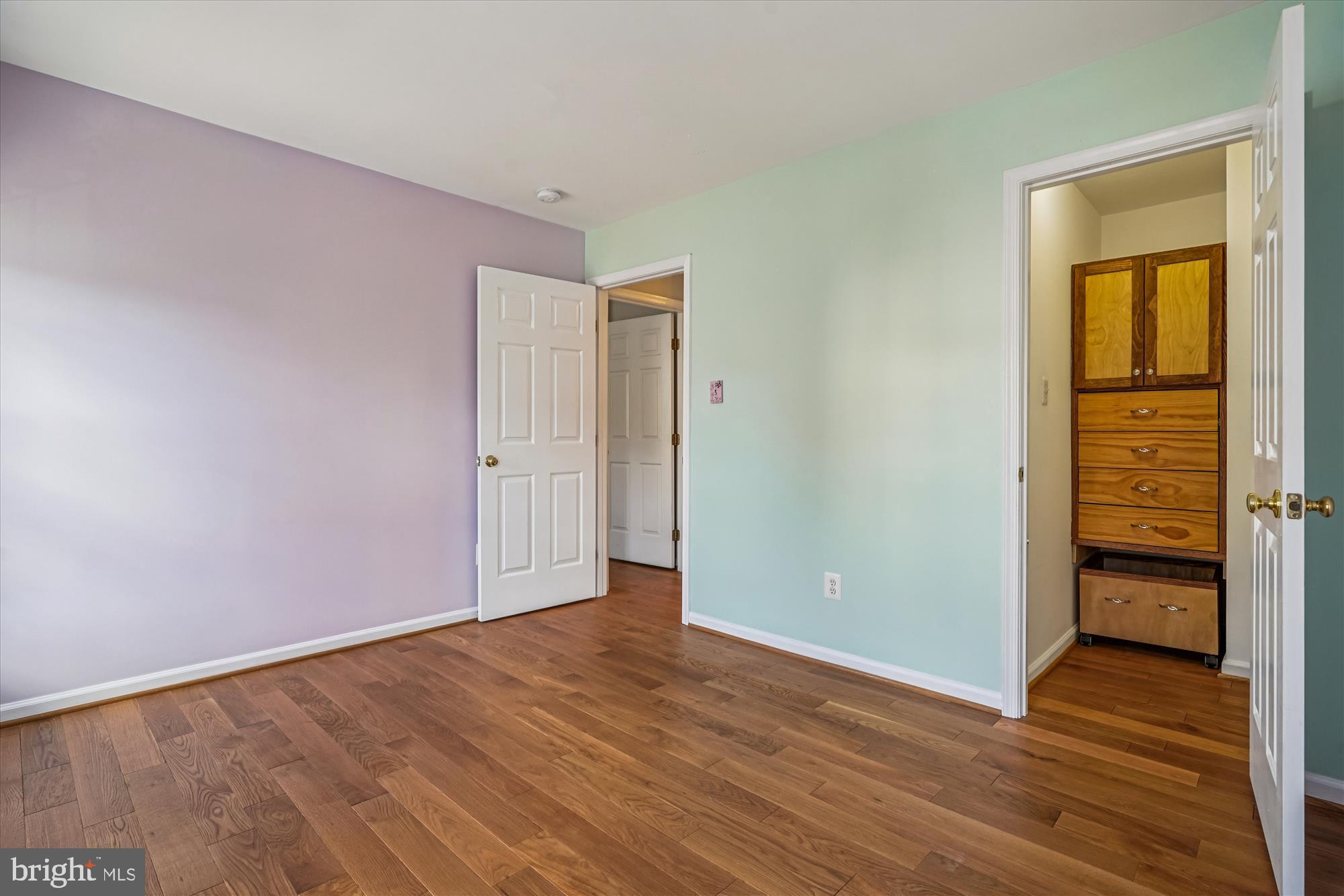 METRO PLACE AT DUNN LORING - Residential