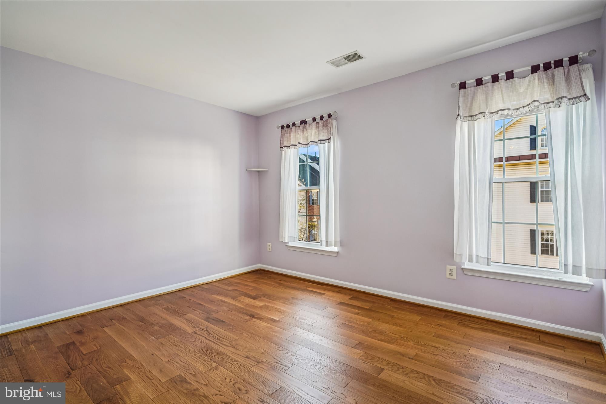 METRO PLACE AT DUNN LORING - Residential