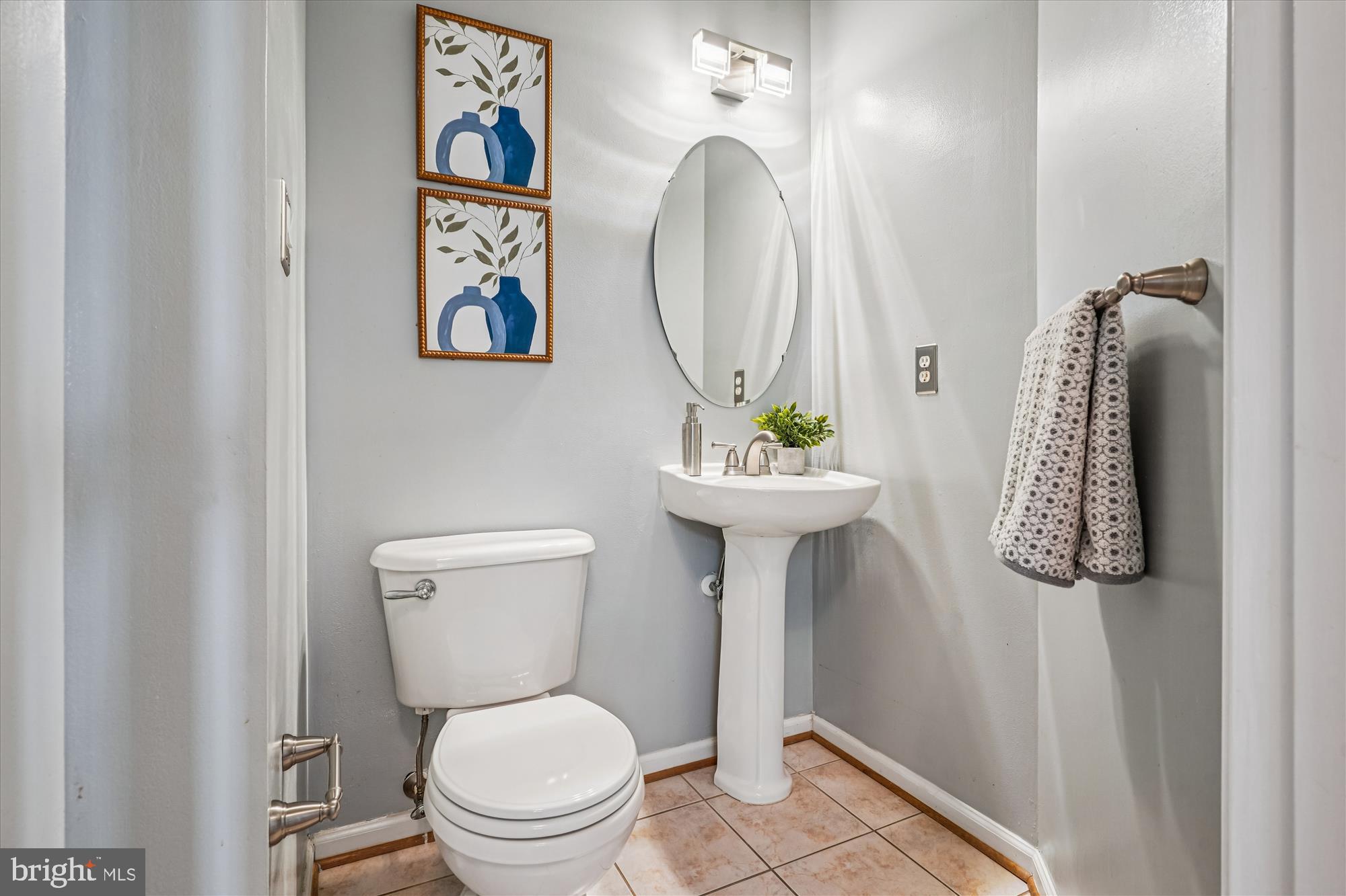 METRO PLACE AT DUNN LORING - Residential