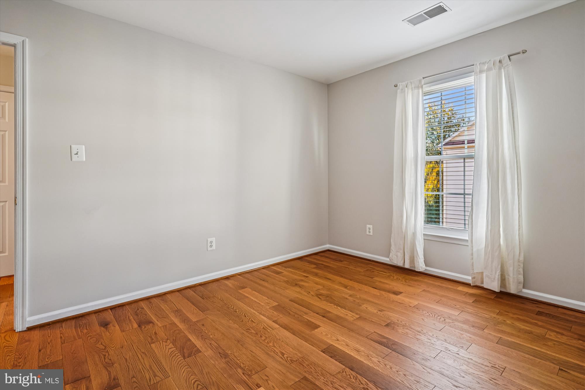 METRO PLACE AT DUNN LORING - Residential