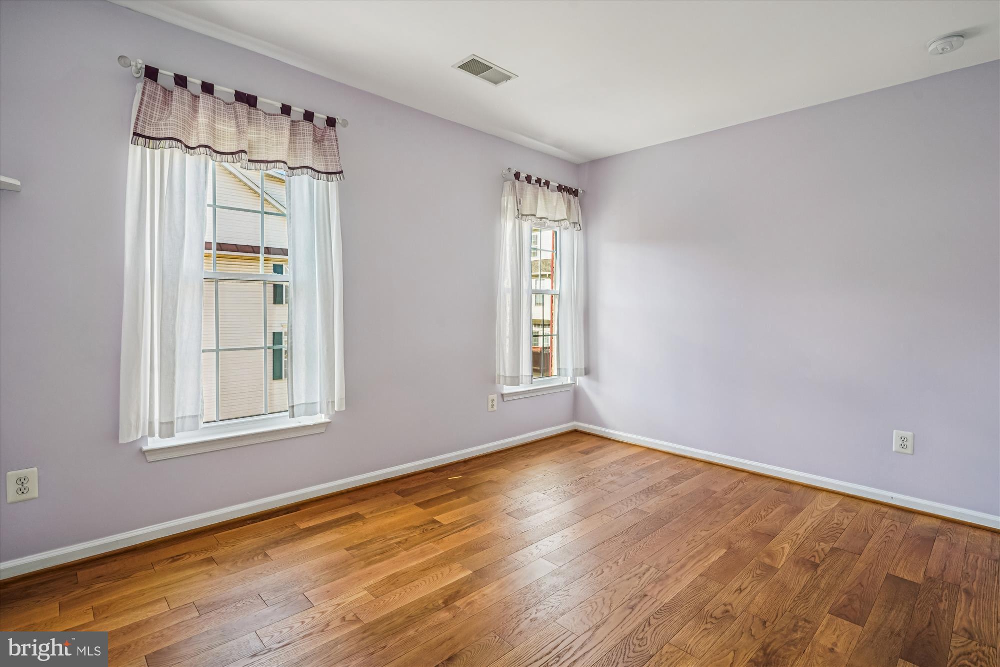 METRO PLACE AT DUNN LORING - Residential