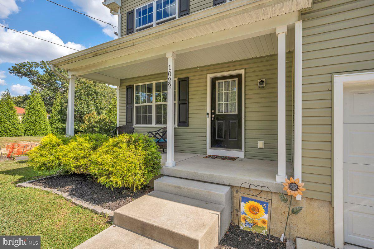 1022 JERICHO LANE