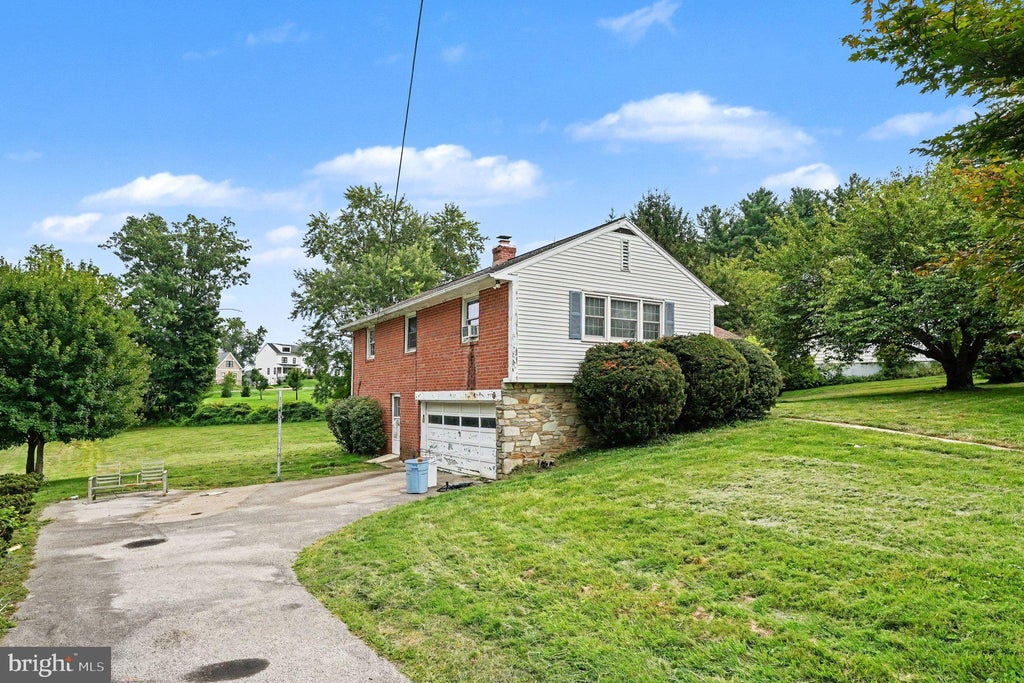 Photo of 8403 Newbold Lane, GLENSIDE, PA 19038 (MLS # PAMC2192230)