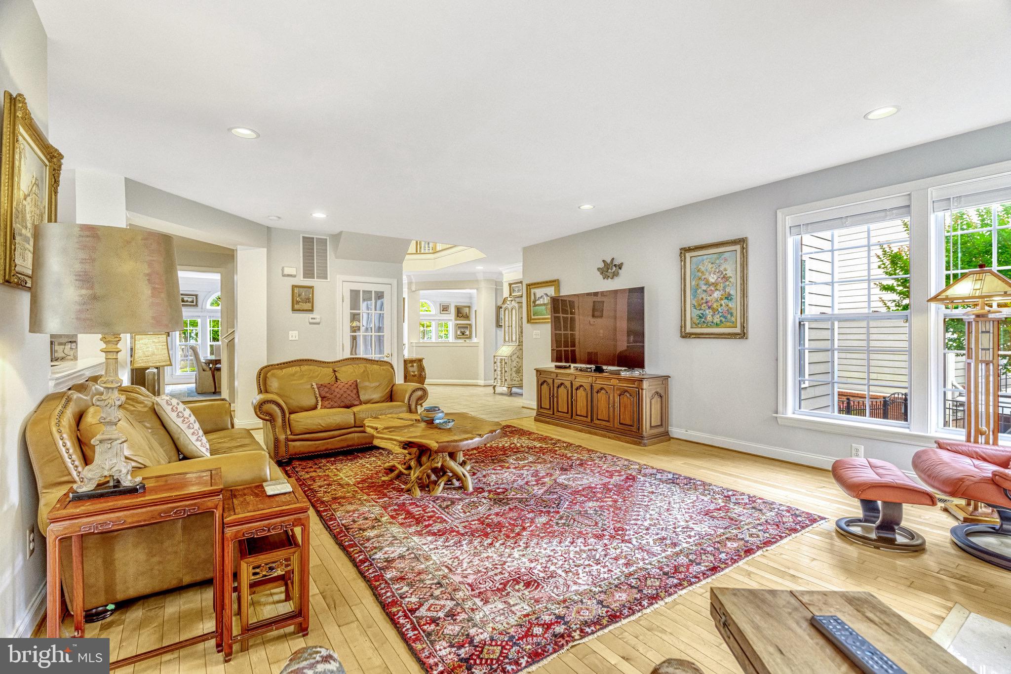 LANSDOWNE ON THE POTOMAC - Residential