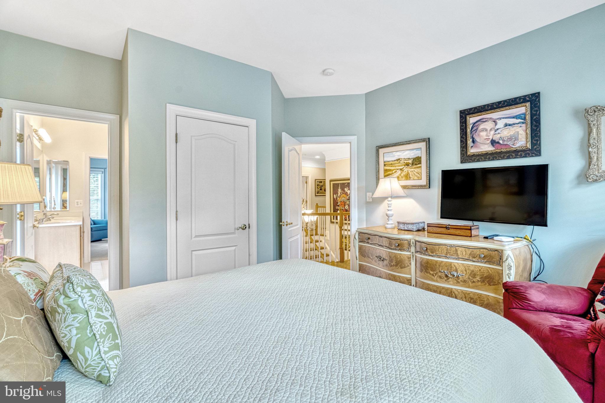 LANSDOWNE ON THE POTOMAC - Residential