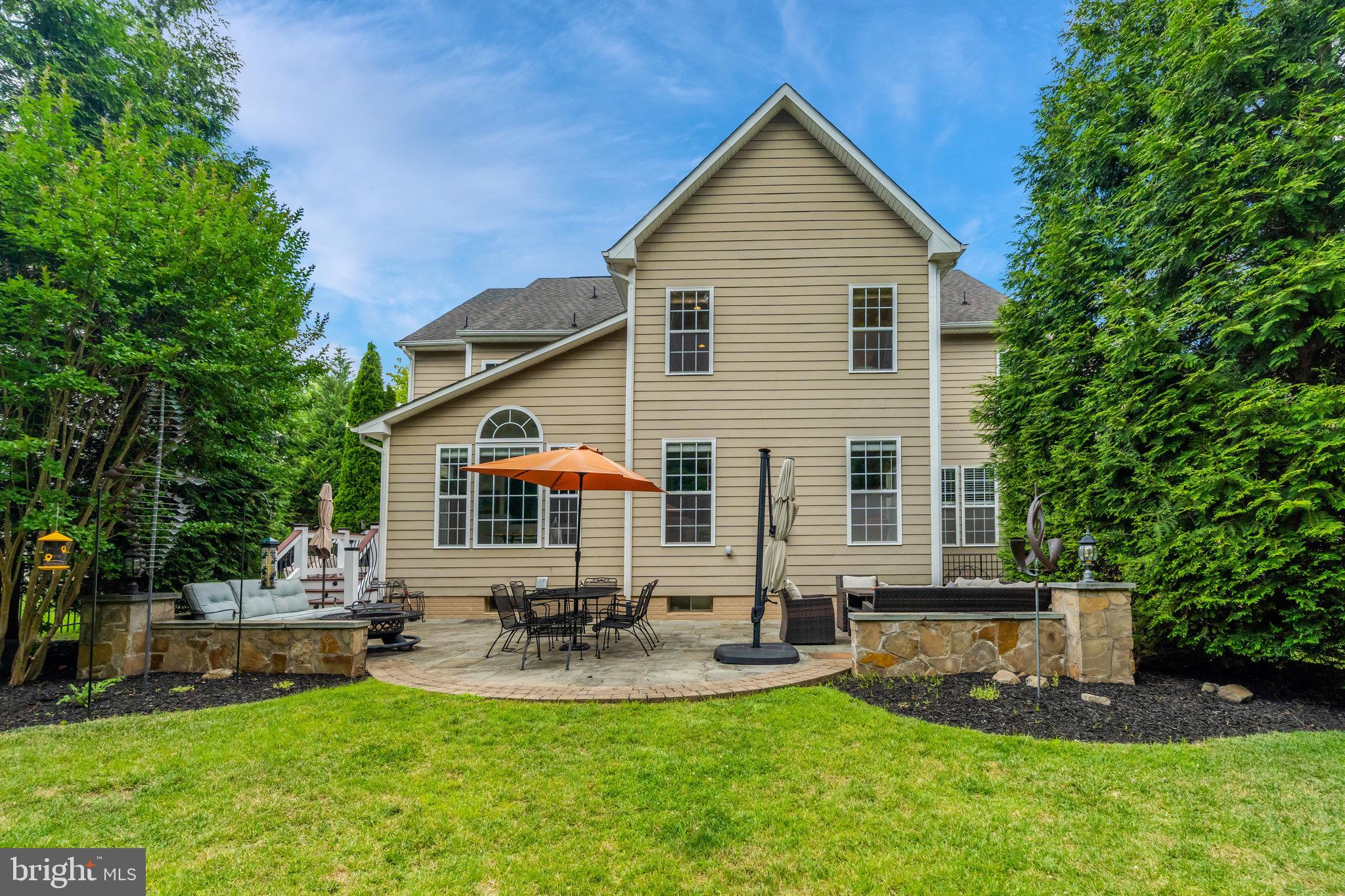 LANSDOWNE ON THE POTOMAC - Residential