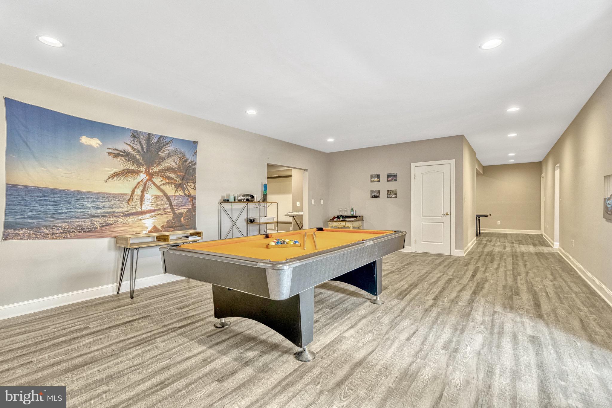 LANSDOWNE ON THE POTOMAC - Residential