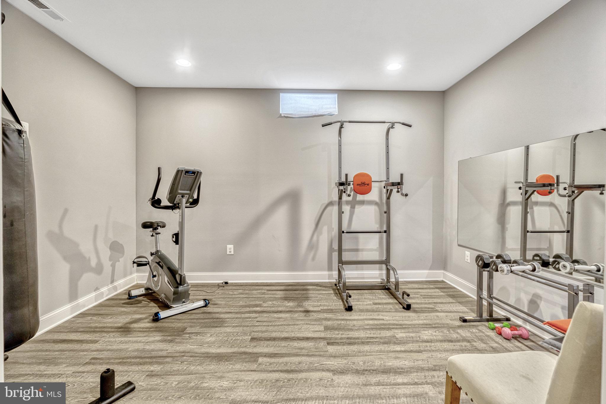 LANSDOWNE ON THE POTOMAC - Residential