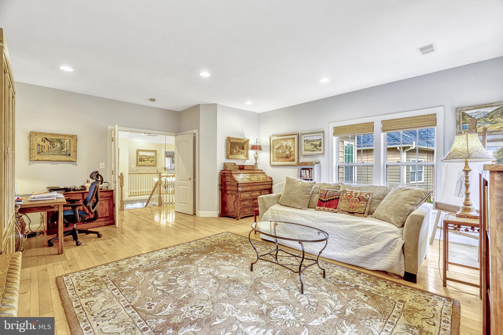 LANSDOWNE ON THE POTOMAC - Residential