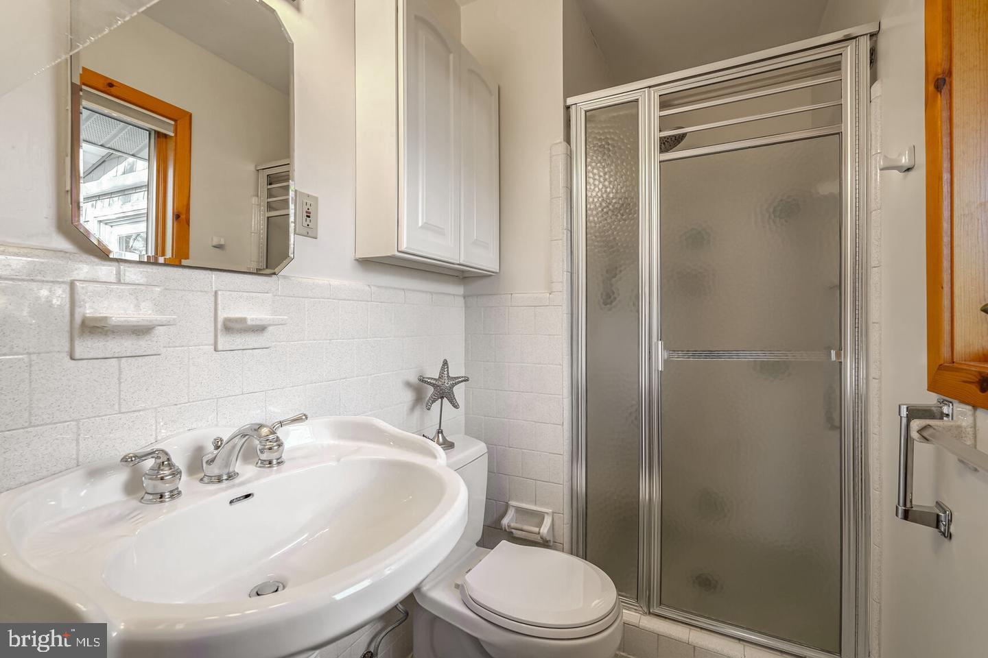 MC LEAN WOODS - Residential Lease