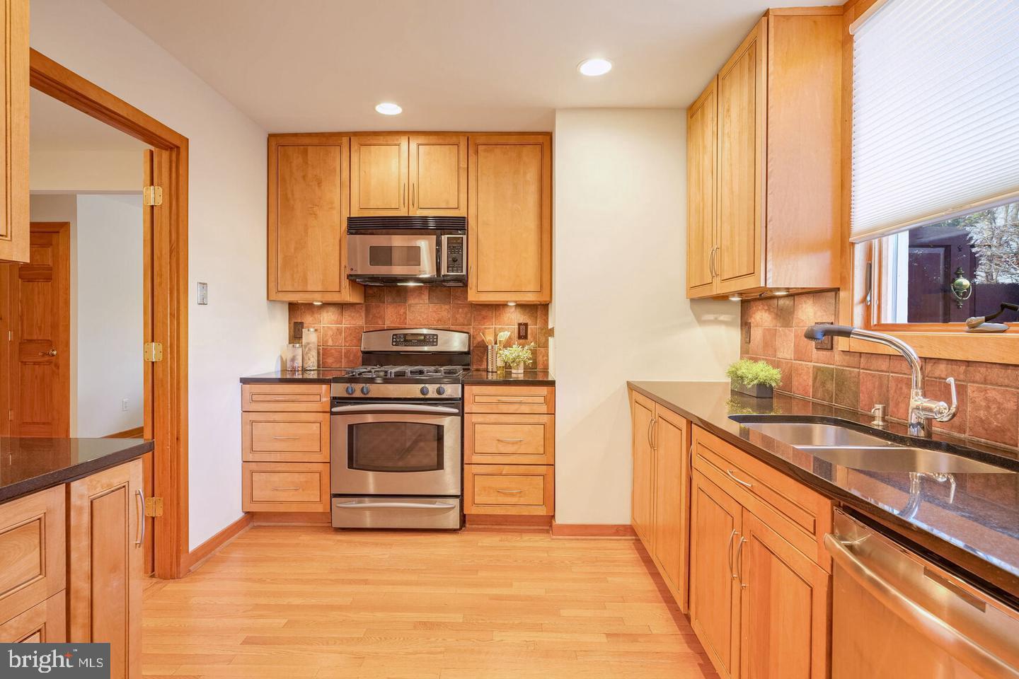 MC LEAN WOODS - Residential Lease