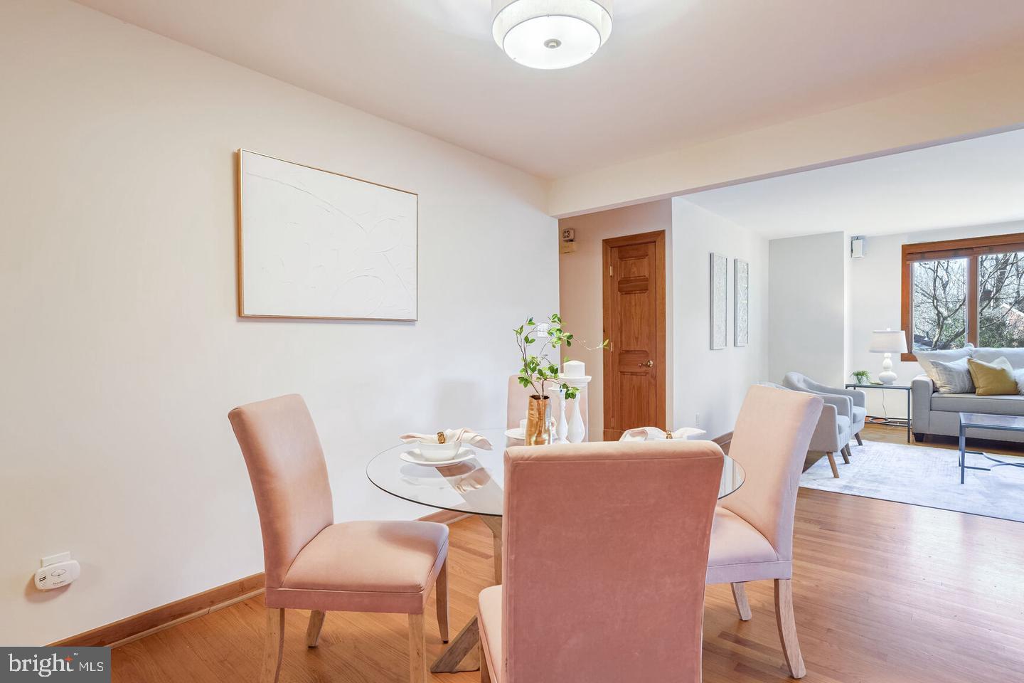 MC LEAN WOODS - Residential Lease