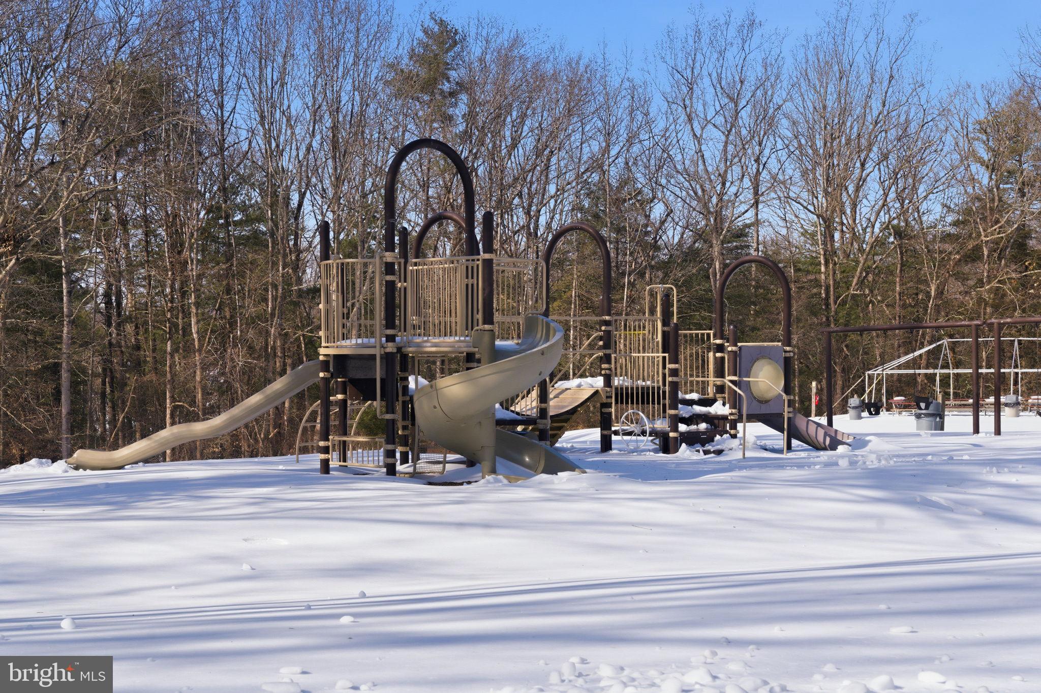 LANDINGS POINT CONDO - Residential