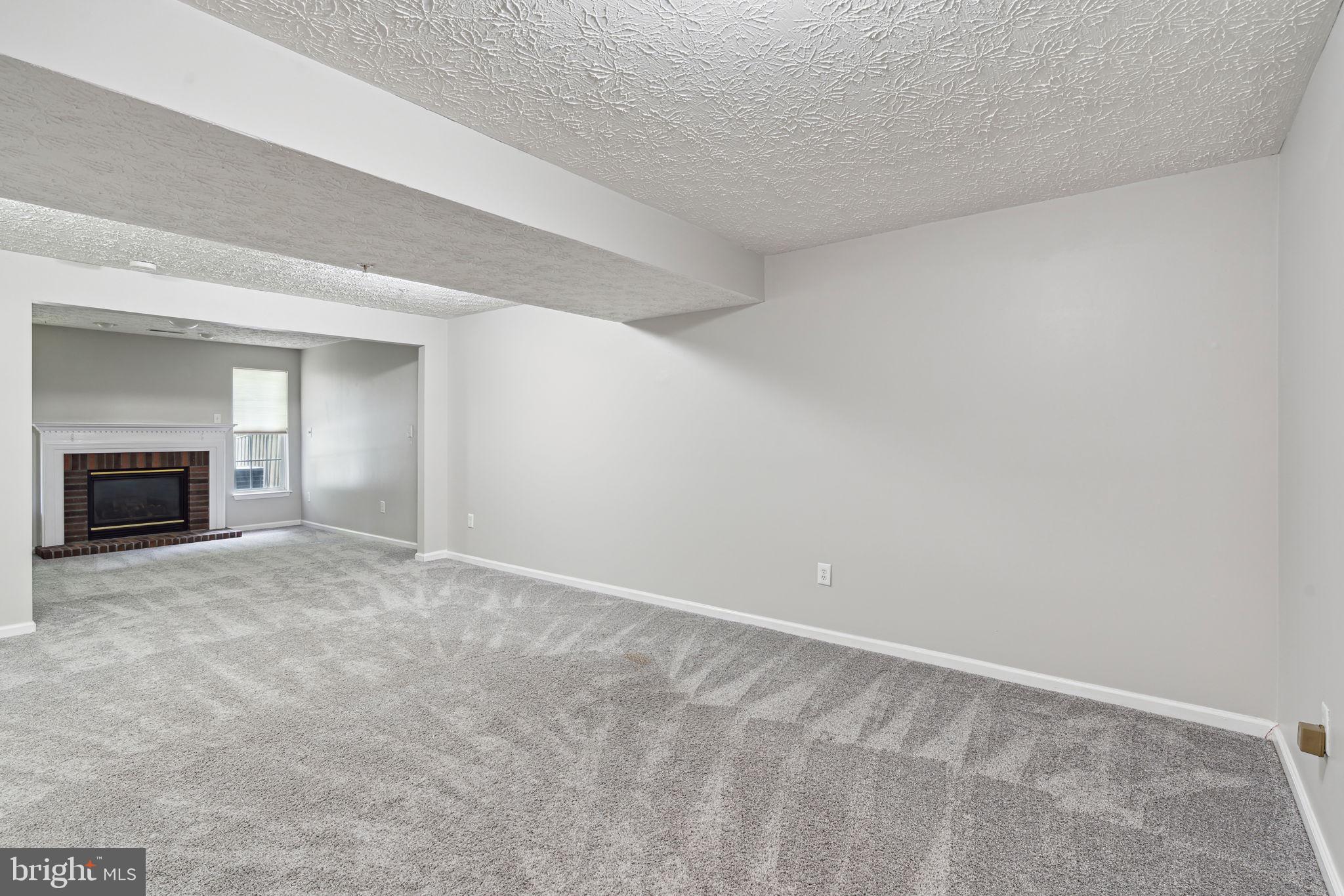 PINEY ORCHARD - Residential