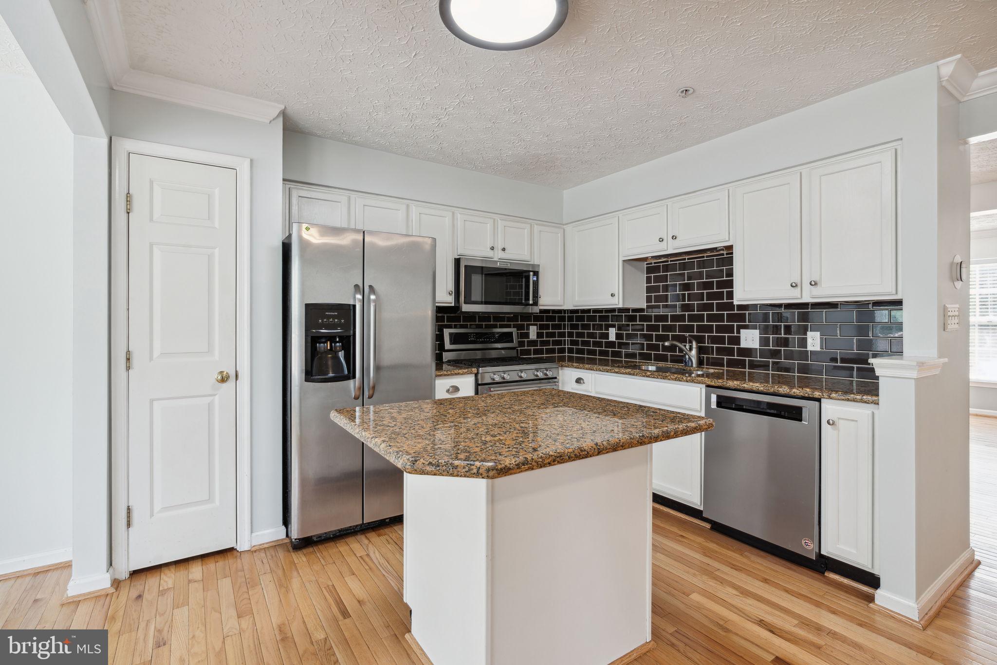 PINEY ORCHARD - Residential