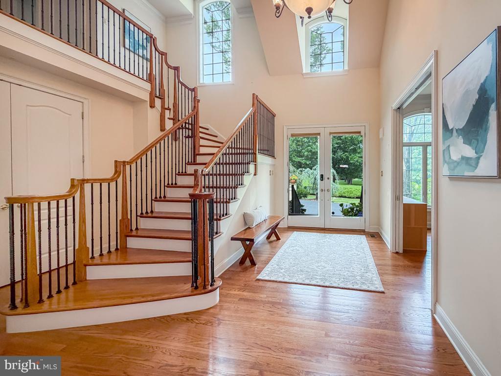 2212 CORSON LANE