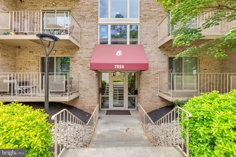 7054 Eastern Avenue NW Unit T3, Washington, DC 20012 - #: DCDC2199436