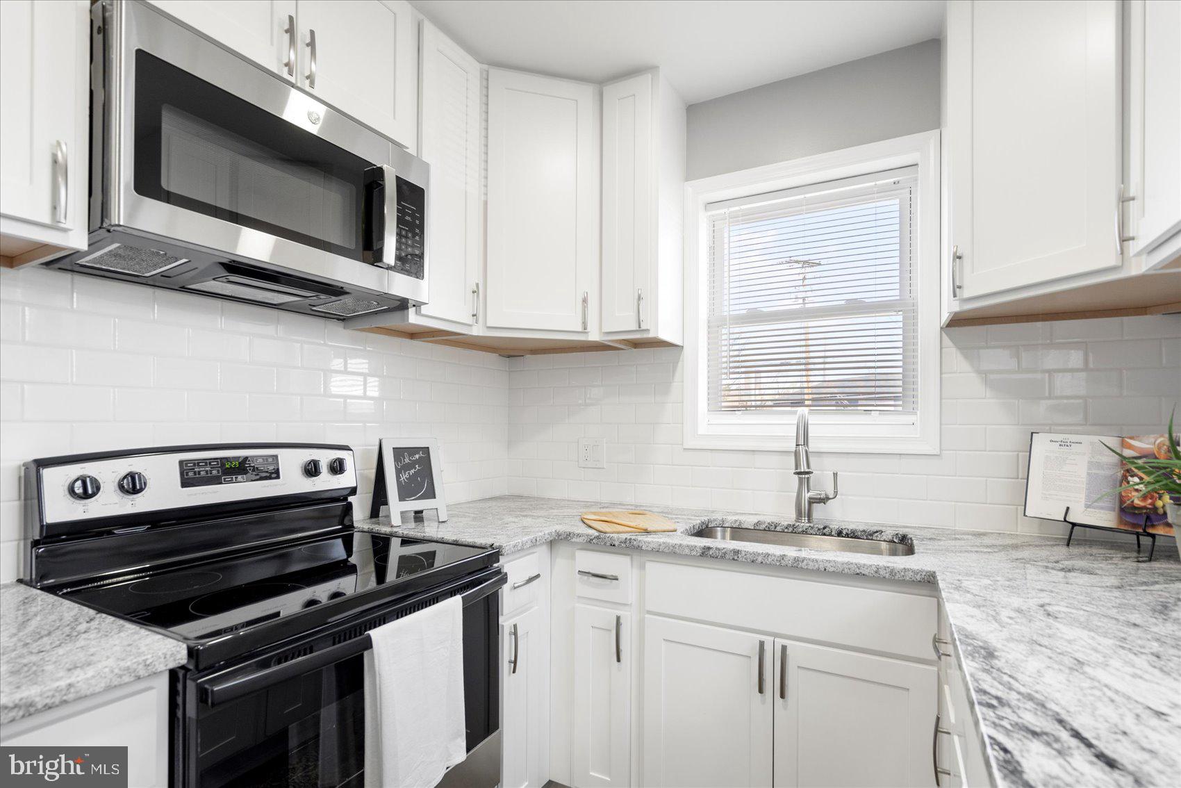 TURNERS MANOR - Residential