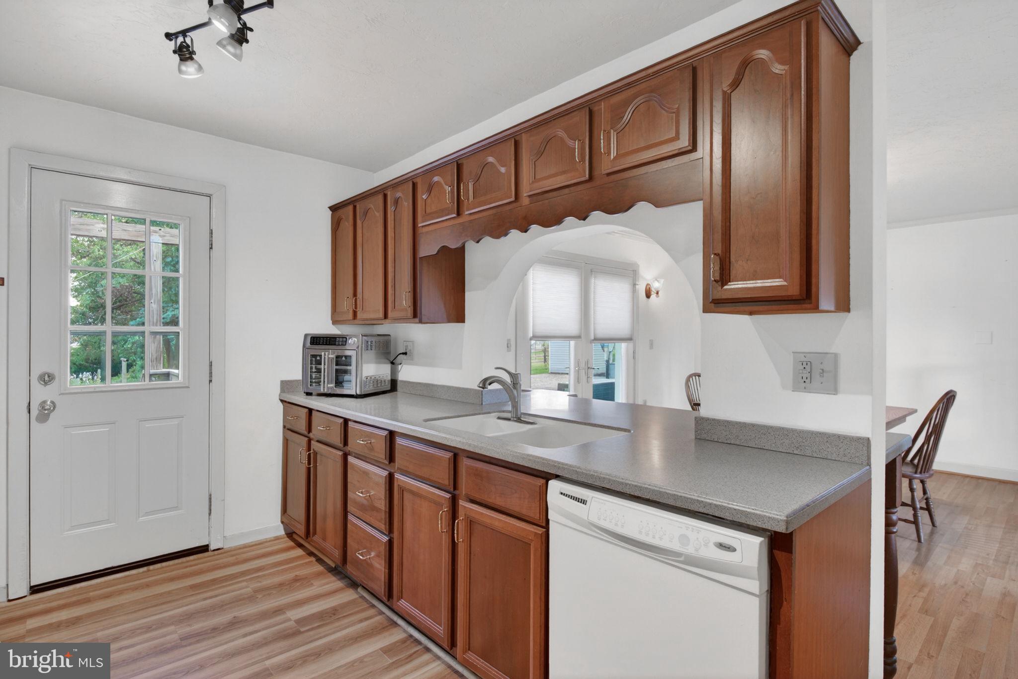 MCSHERRYSTOWN - Residential