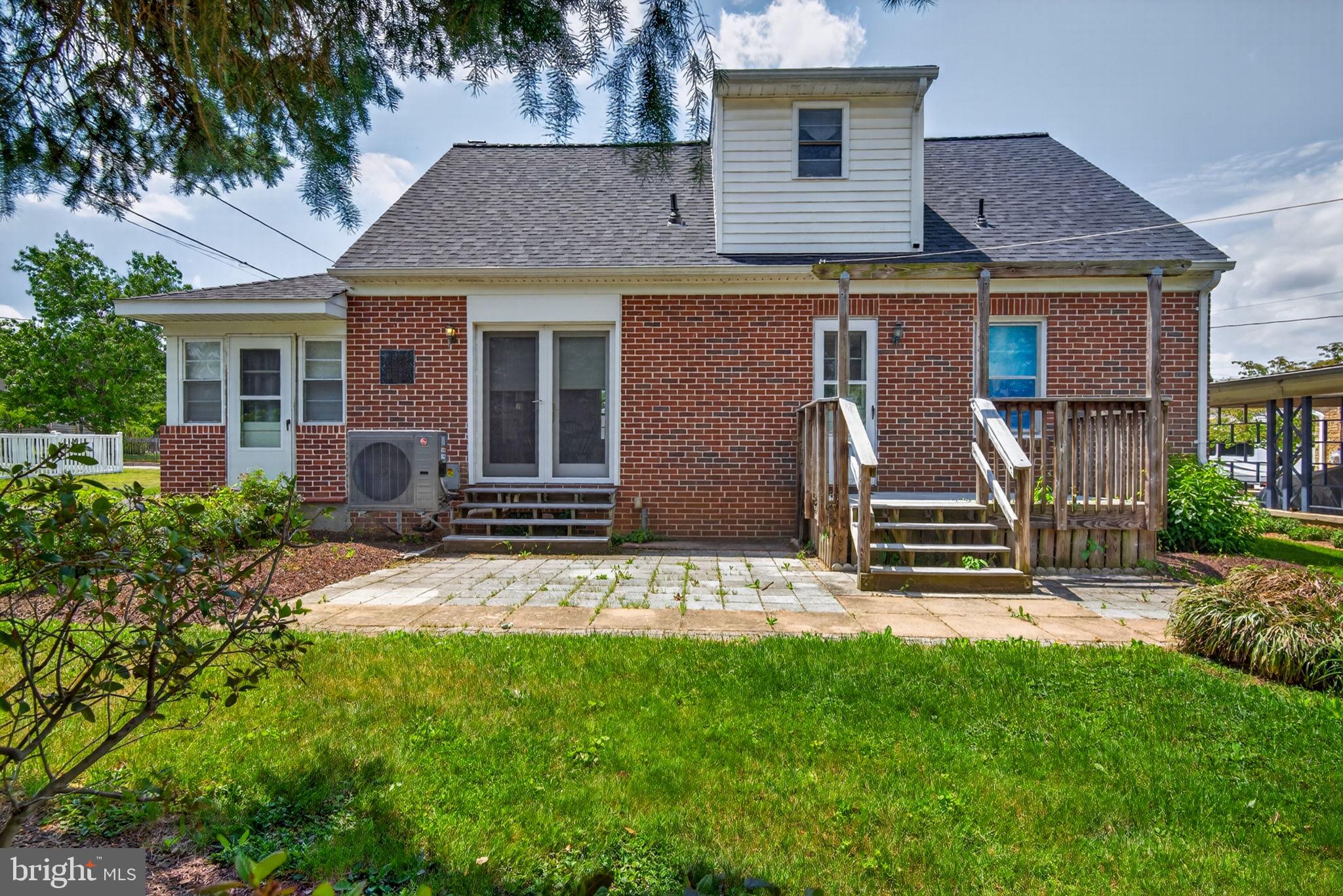 MCSHERRYSTOWN - Residential