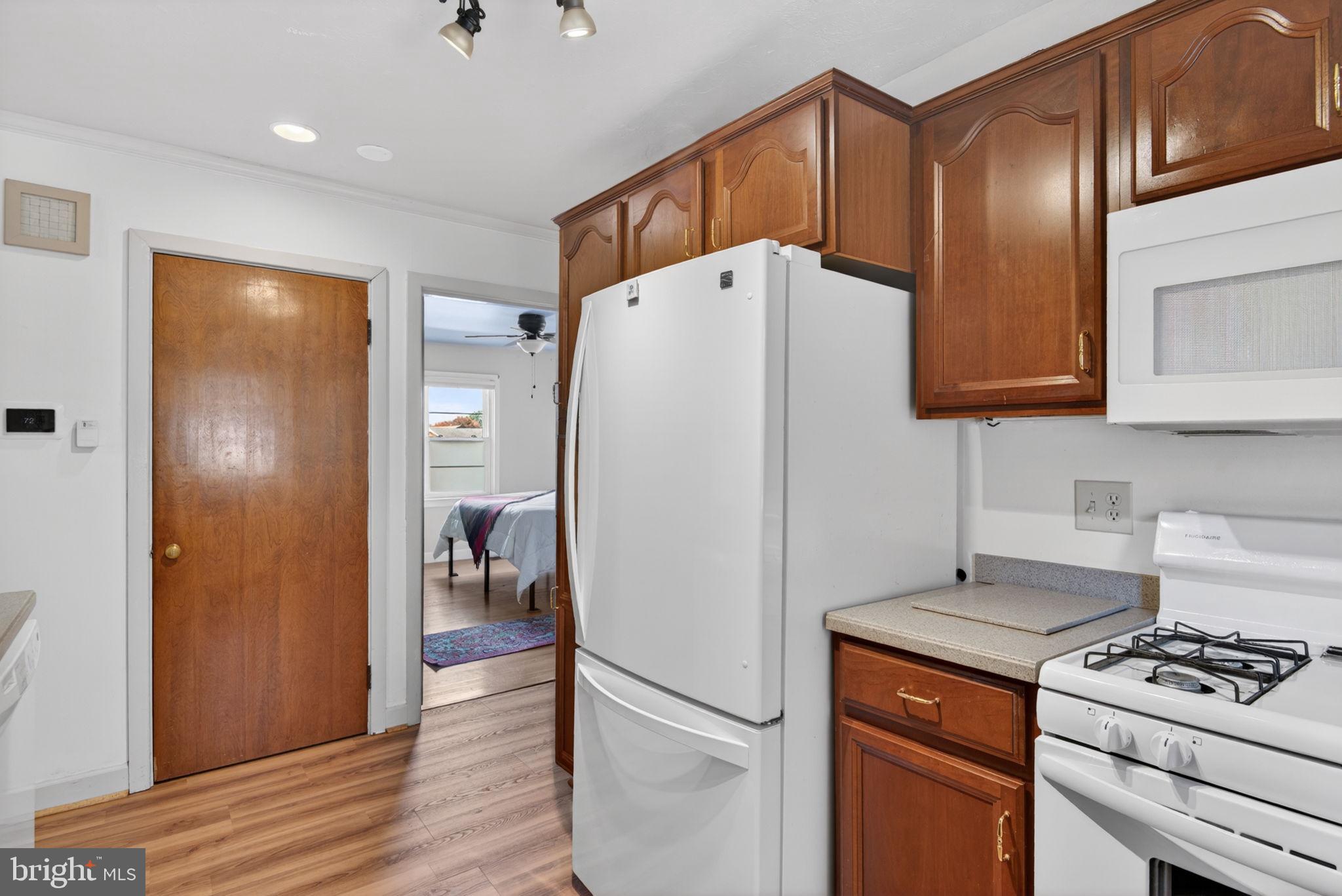 MCSHERRYSTOWN - Residential