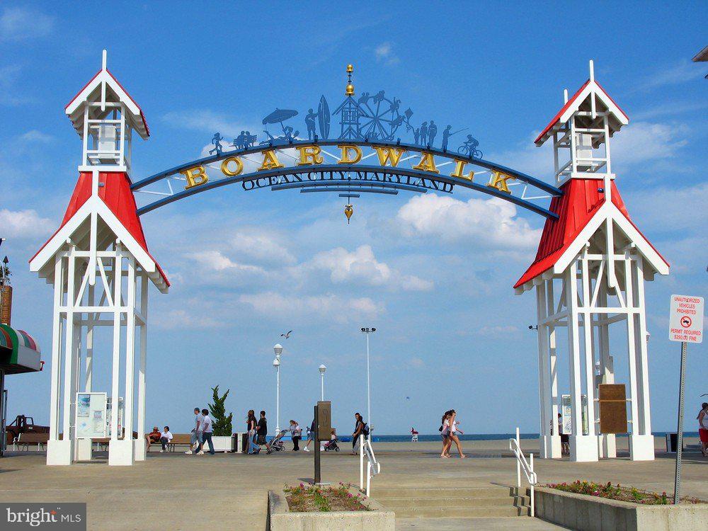 SALT LIFE PARK LLC - Residential