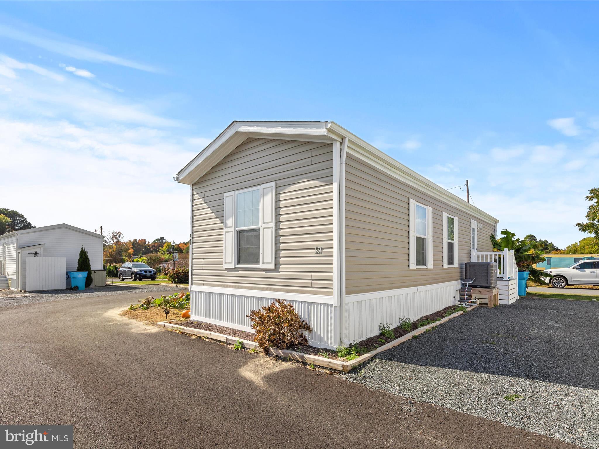 SALT LIFE PARK LLC - Residential