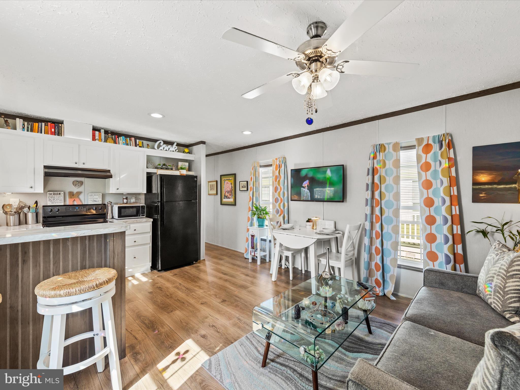 SALT LIFE PARK LLC - Residential