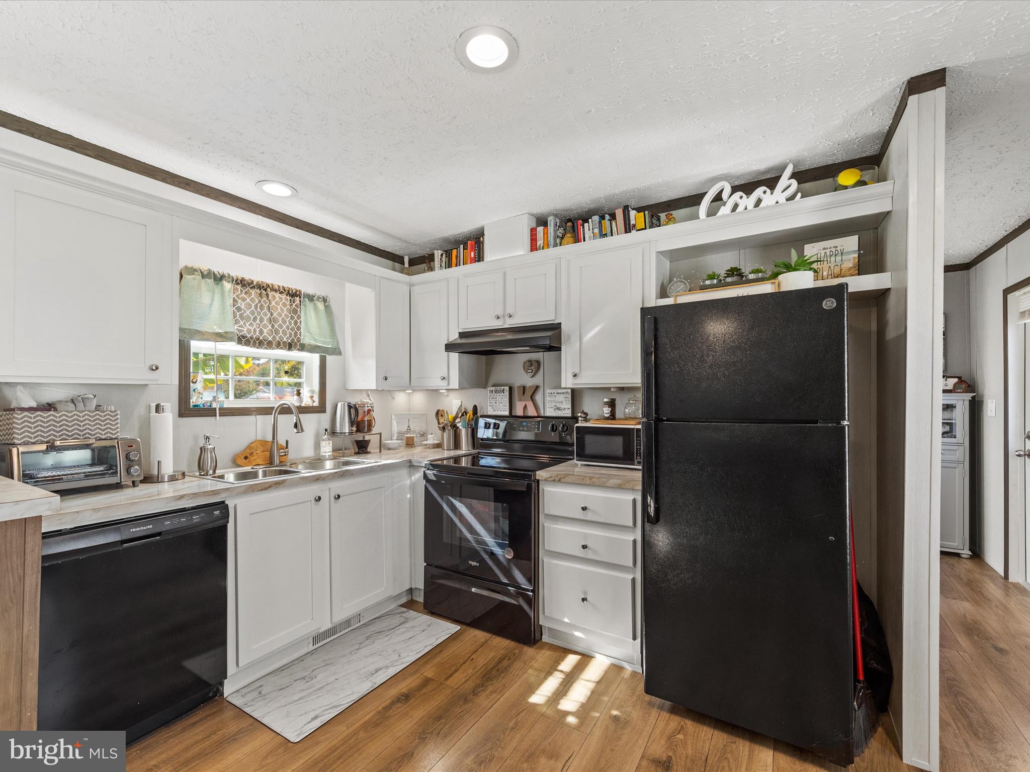 SALT LIFE PARK LLC - Residential