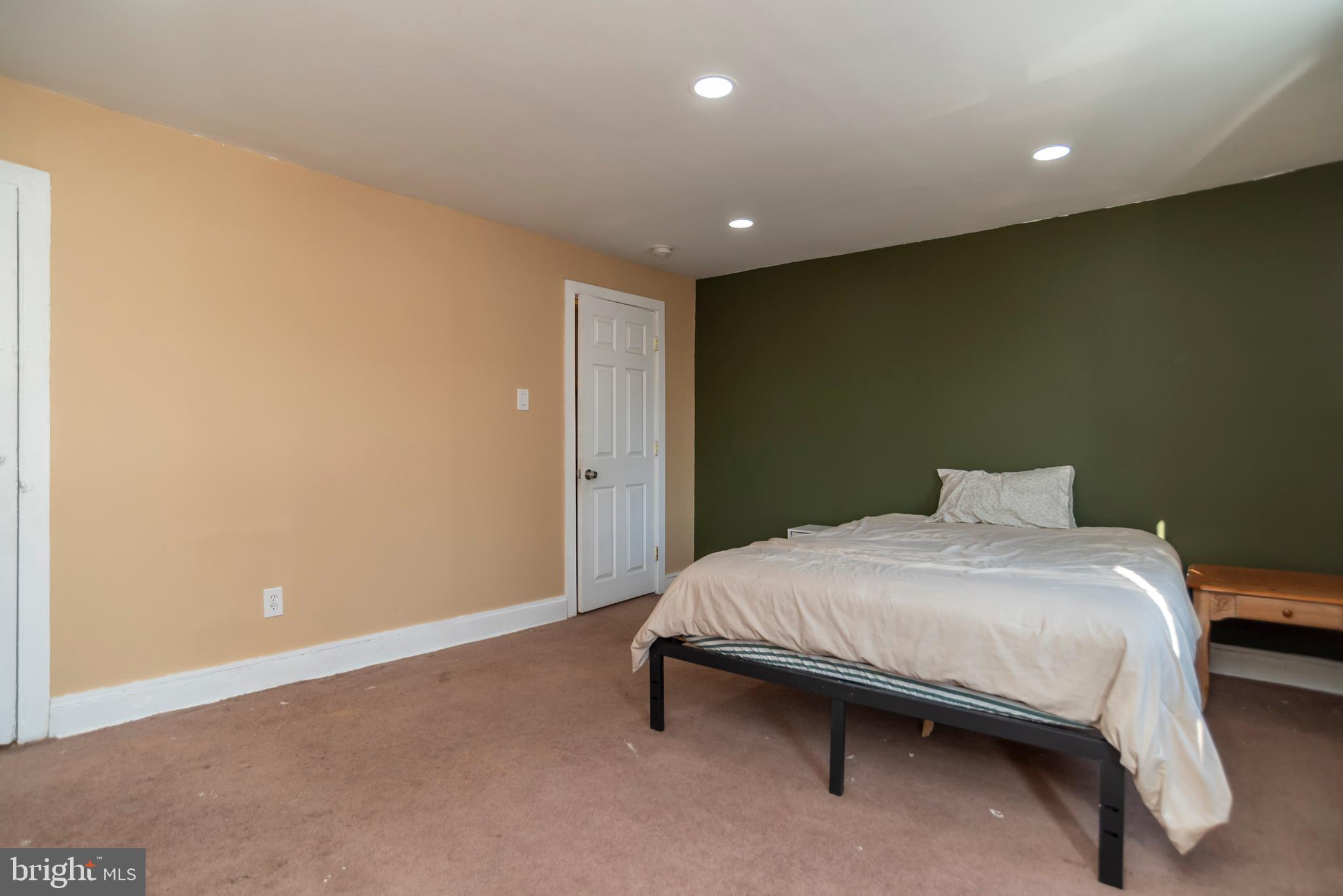 BRISTOL - Residential