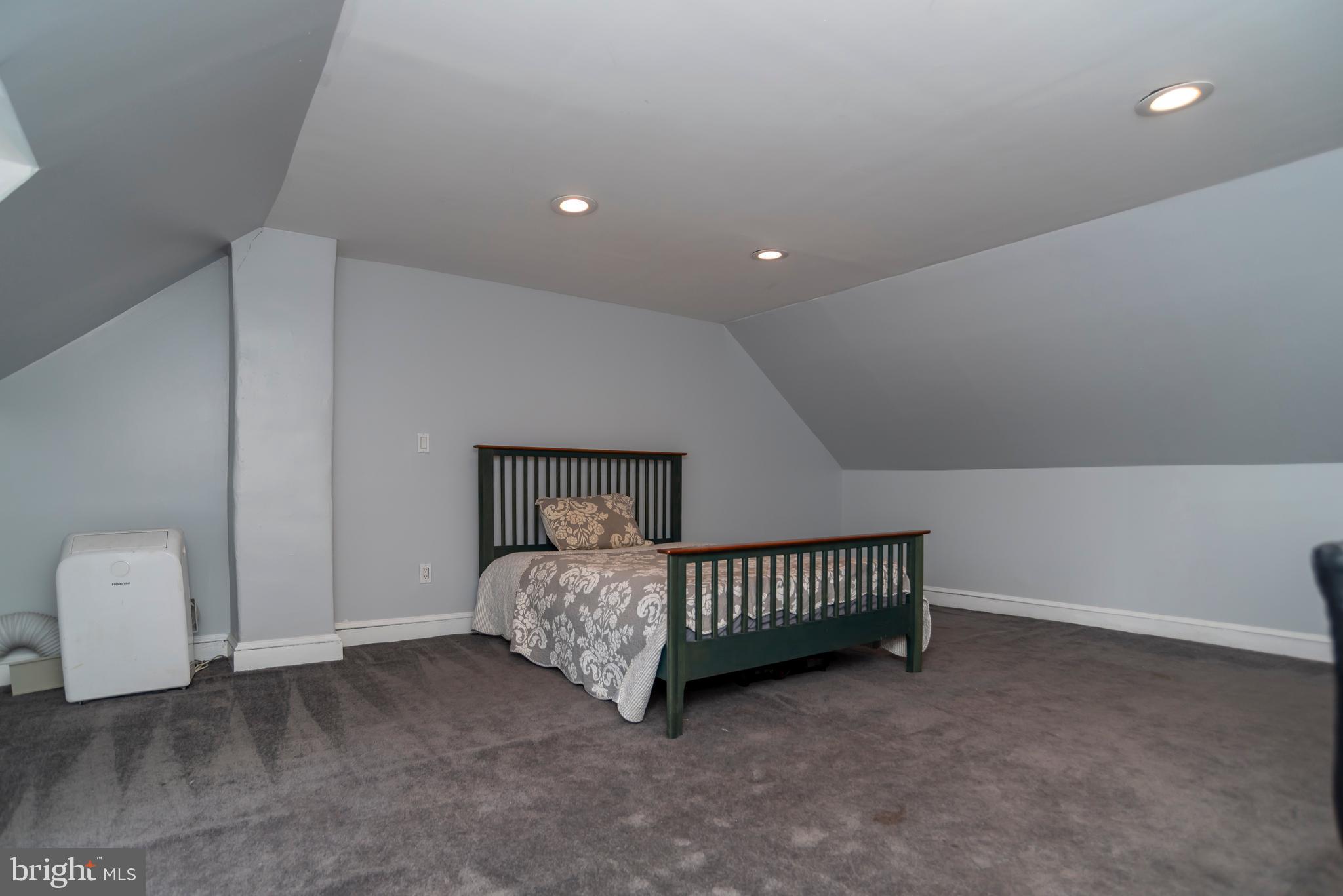 BRISTOL - Residential