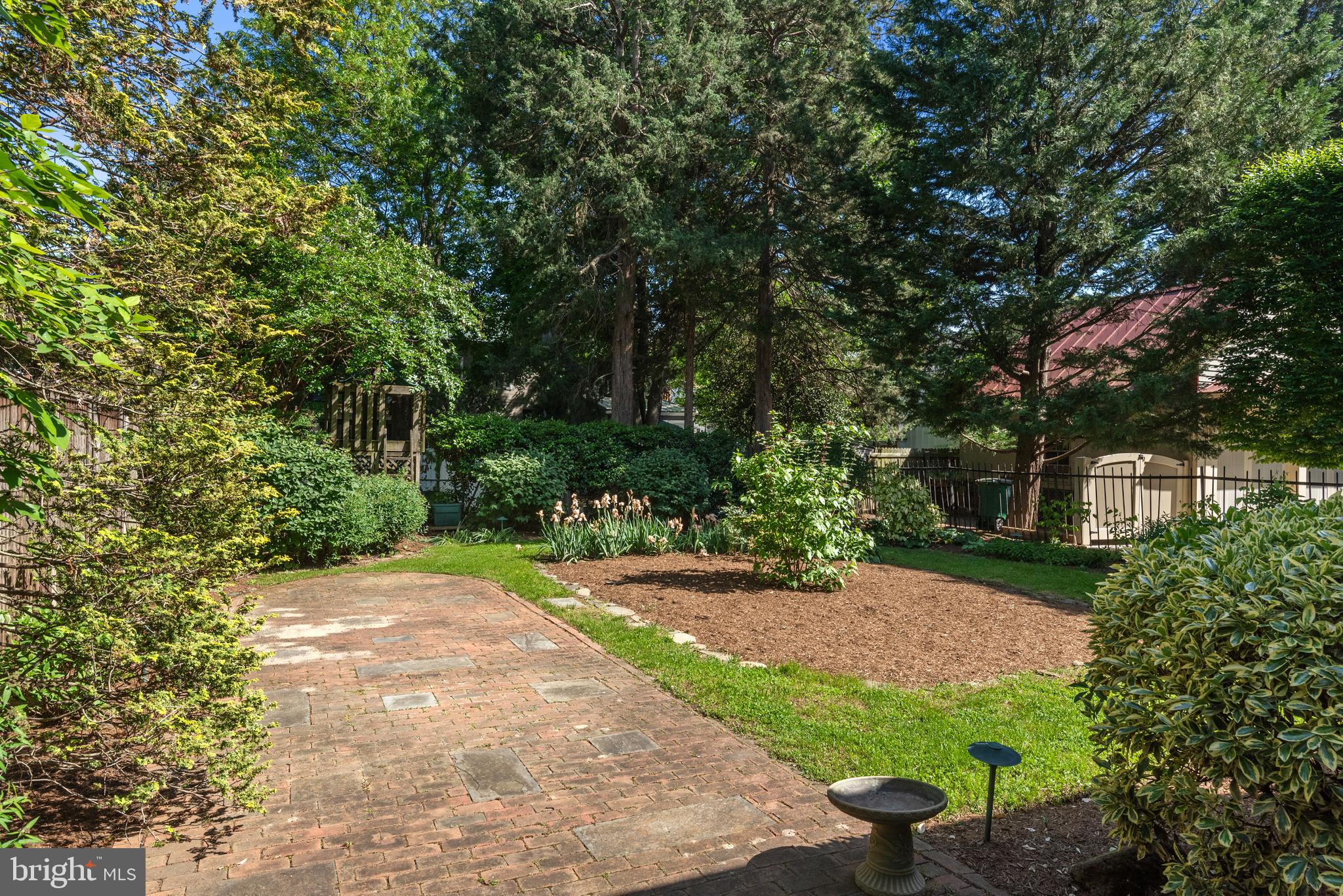HISTORIC DISTRICT - Residential
