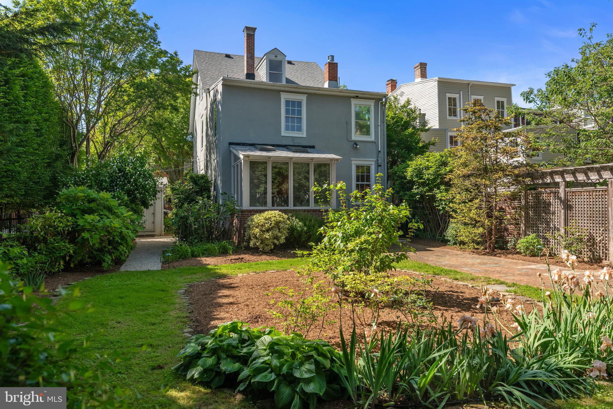 HISTORIC DISTRICT - Residential