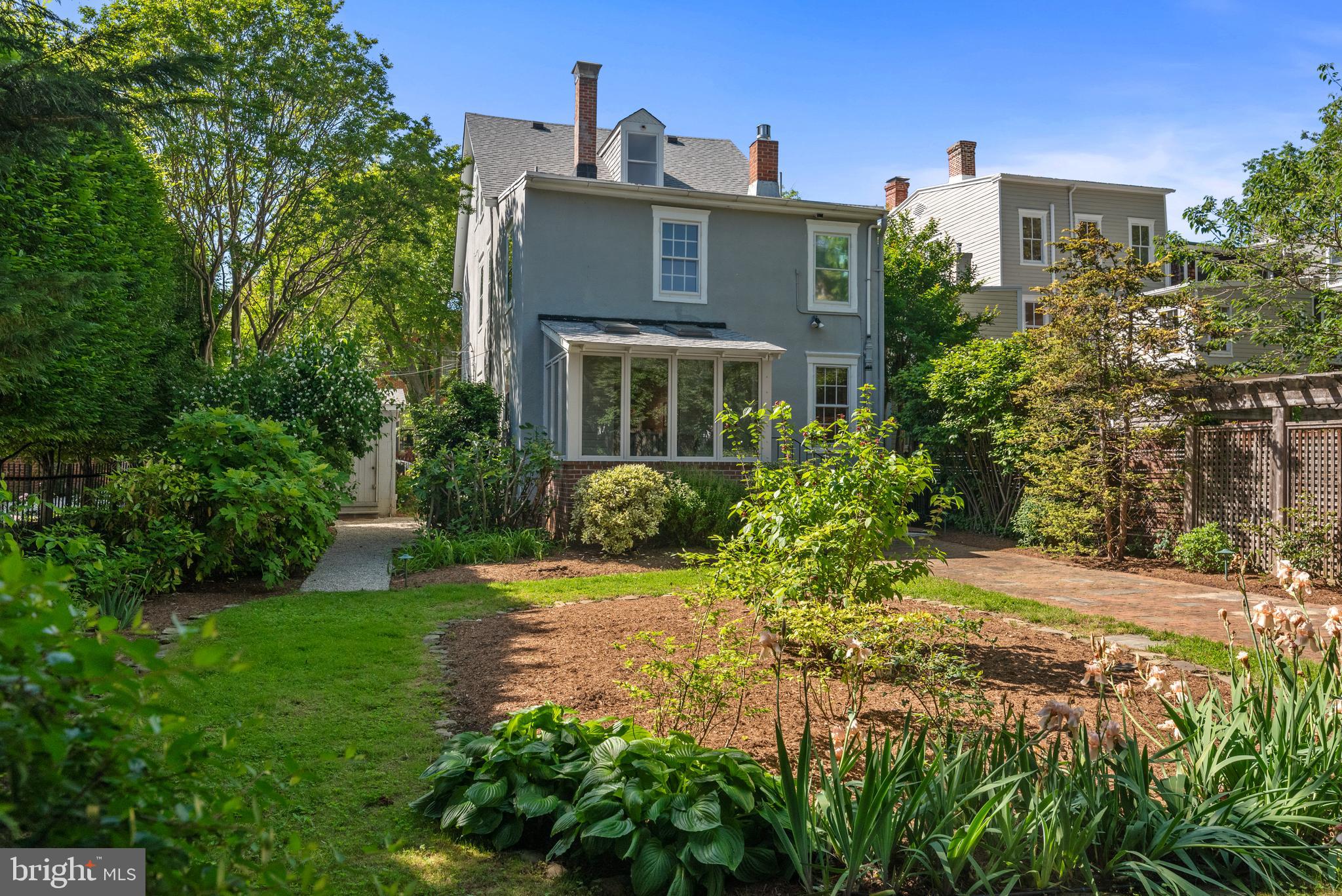 HISTORIC DISTRICT - Residential