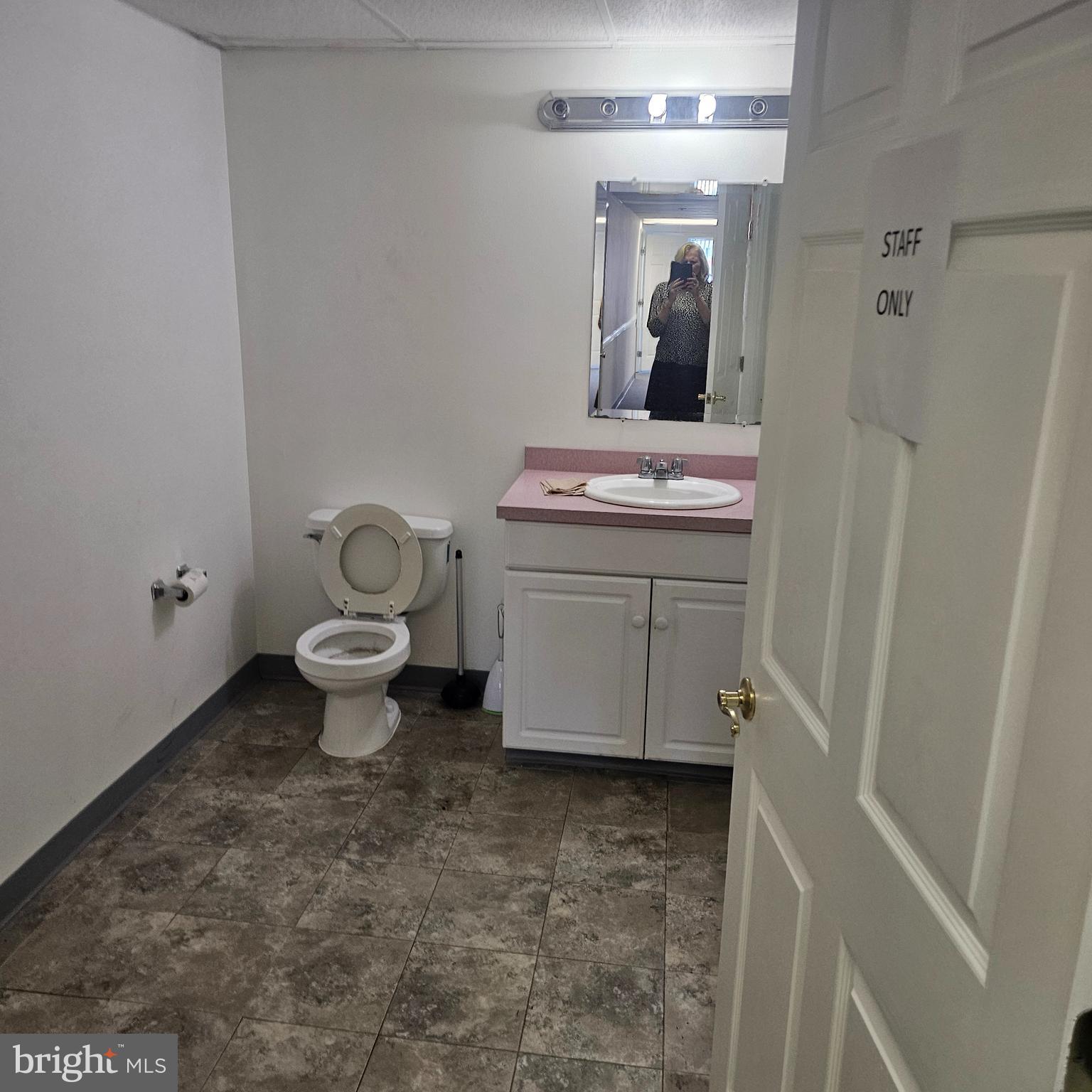 NONE AVAILABLE - Commercial Lease