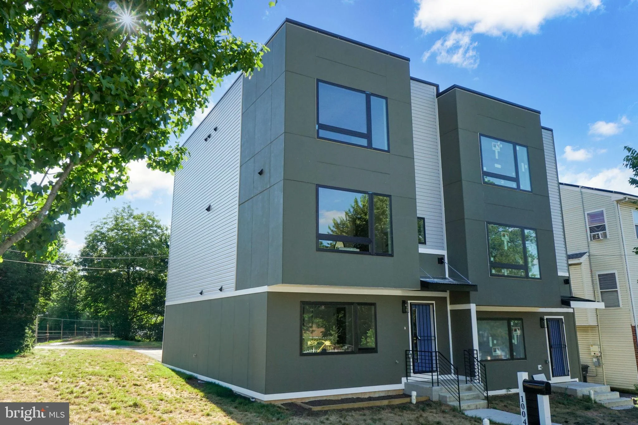 1004 50th Place NE, Washington, DC 20019