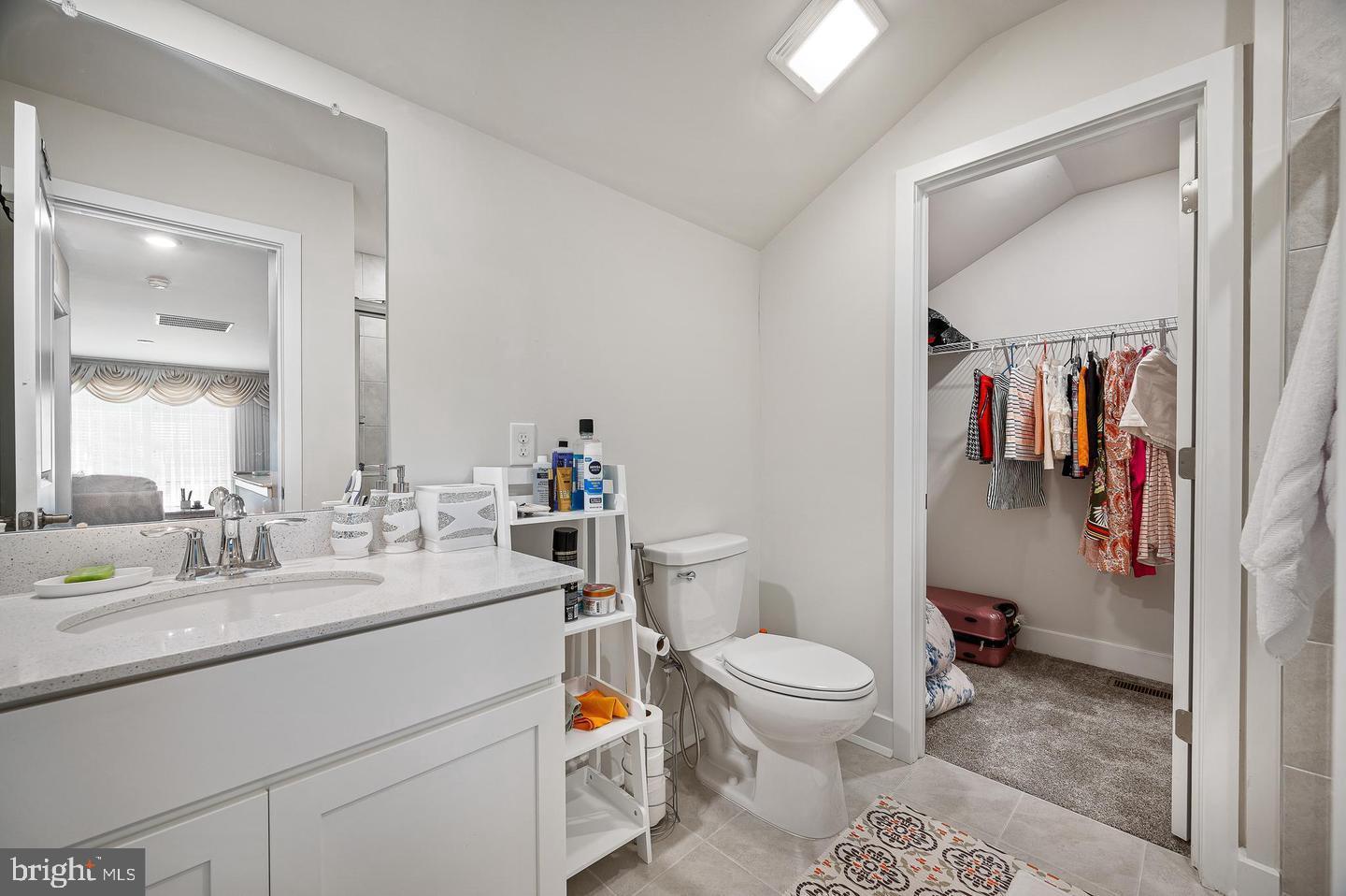 WATERSIDE - Residential