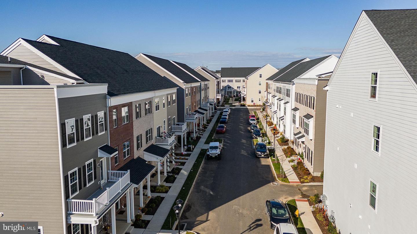 WATERSIDE - Residential